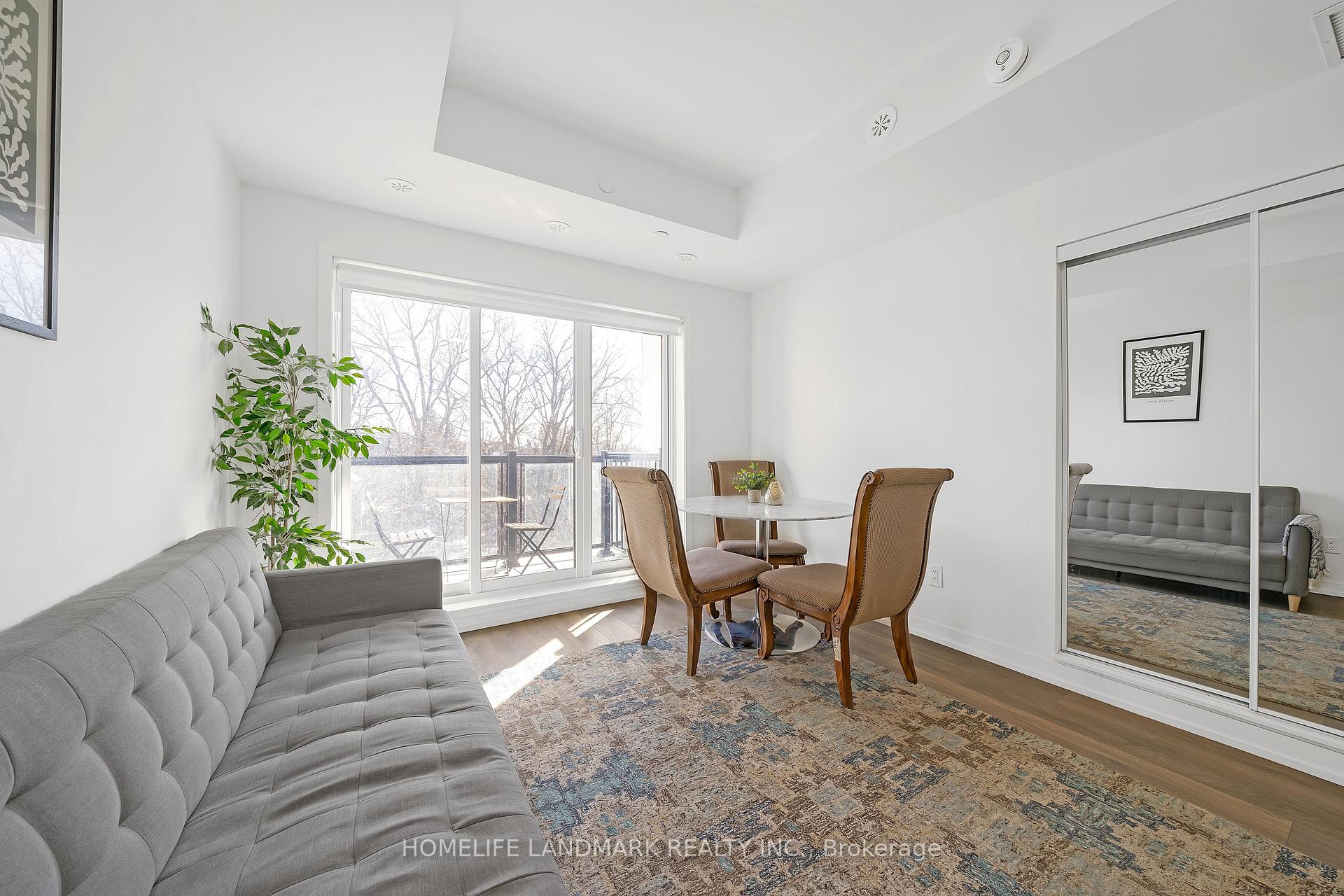 2 Bedrooms Condo at 135 Canon Jackson,  Toronto For sale