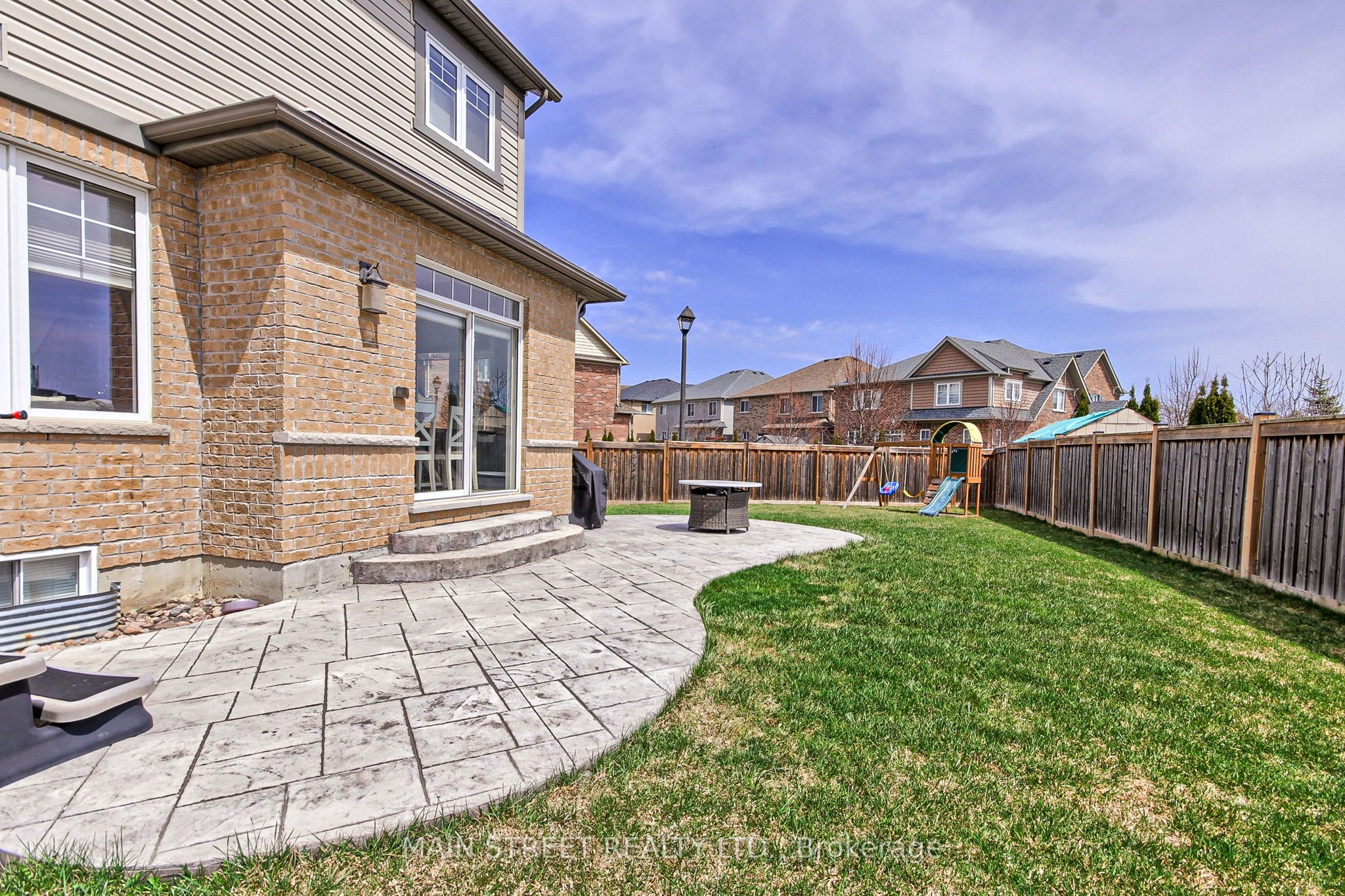 161 Blackwell Crescent