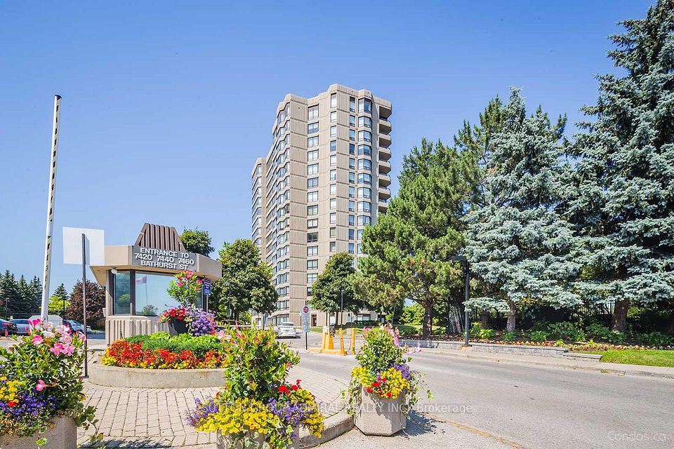 7420 BATHURST