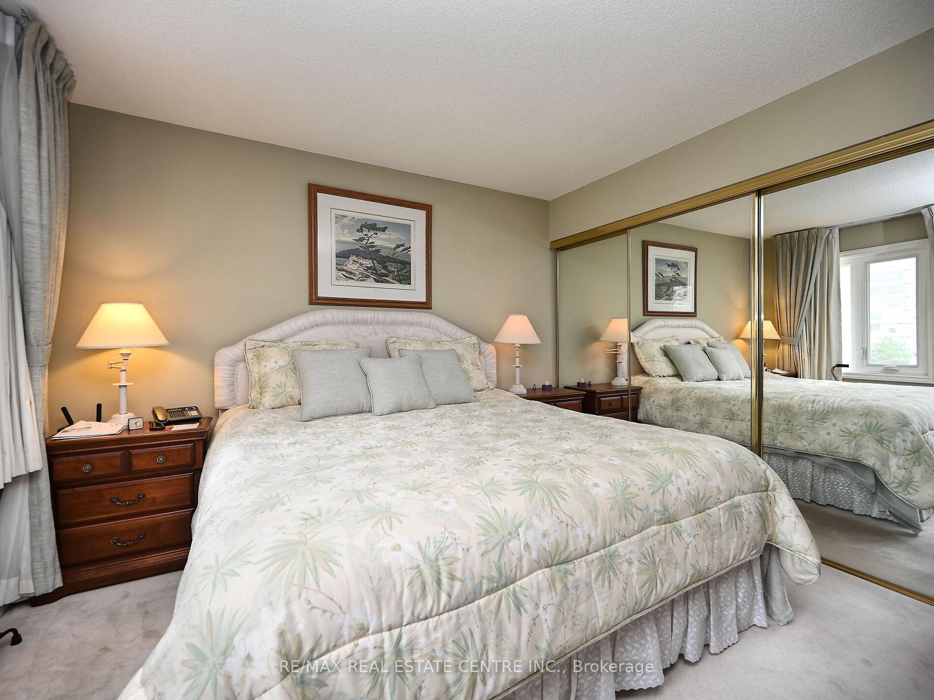 3 Bedrooms Condo at 3587 Kariya, Mississauga For sale