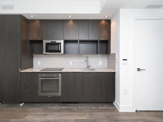 2 Bedrooms Condo at 89 McGill, Toronto For sale