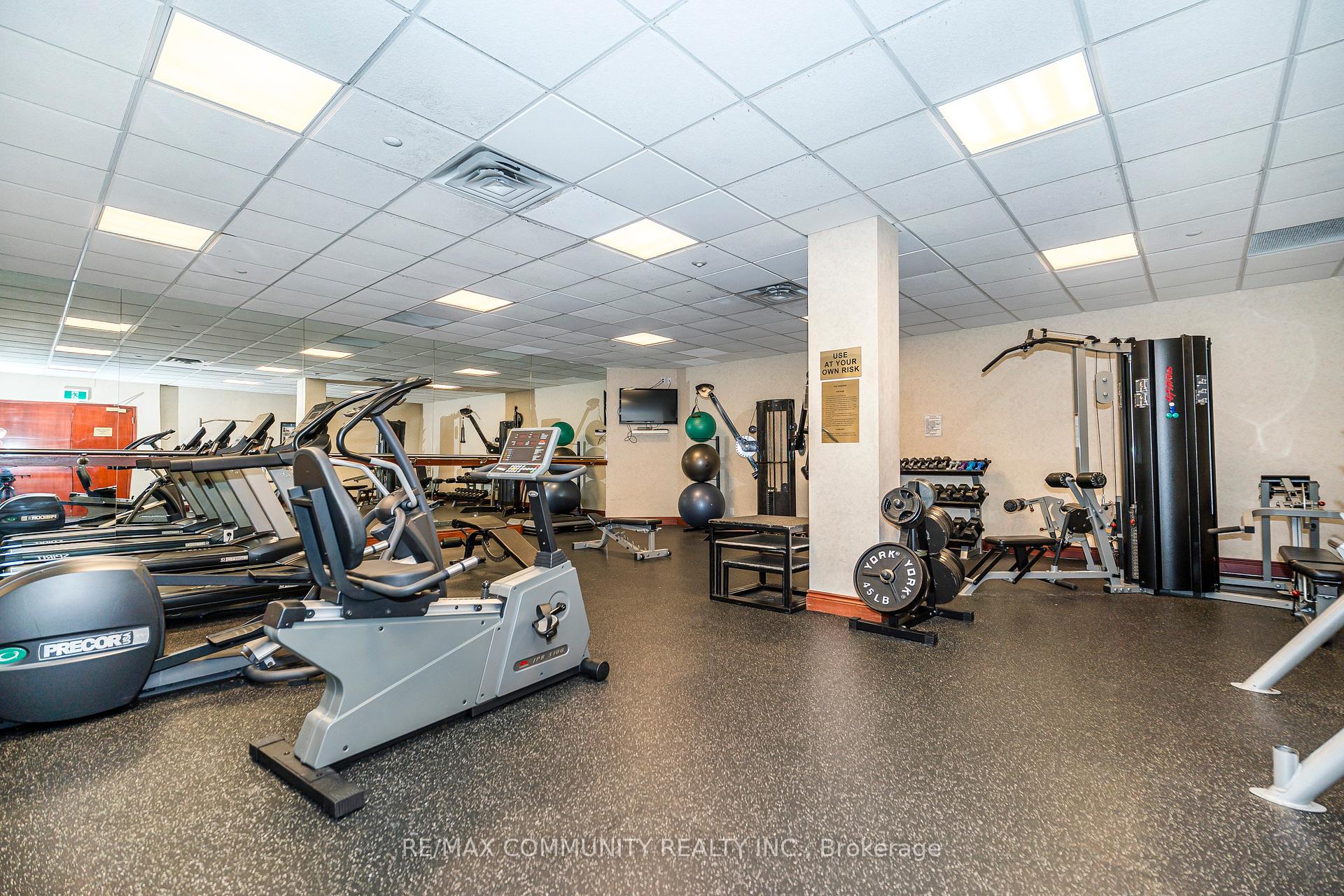 2 Bedrooms Condo at 980 Yonge,  Toronto For sale