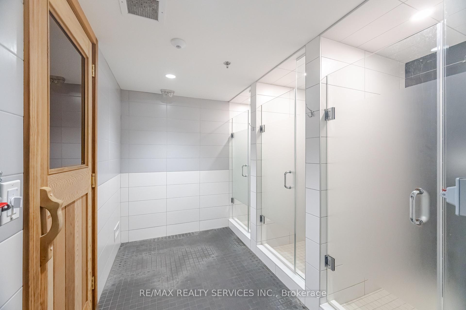 2 Bedrooms Condo at 715 Don Mills, Toronto For sale