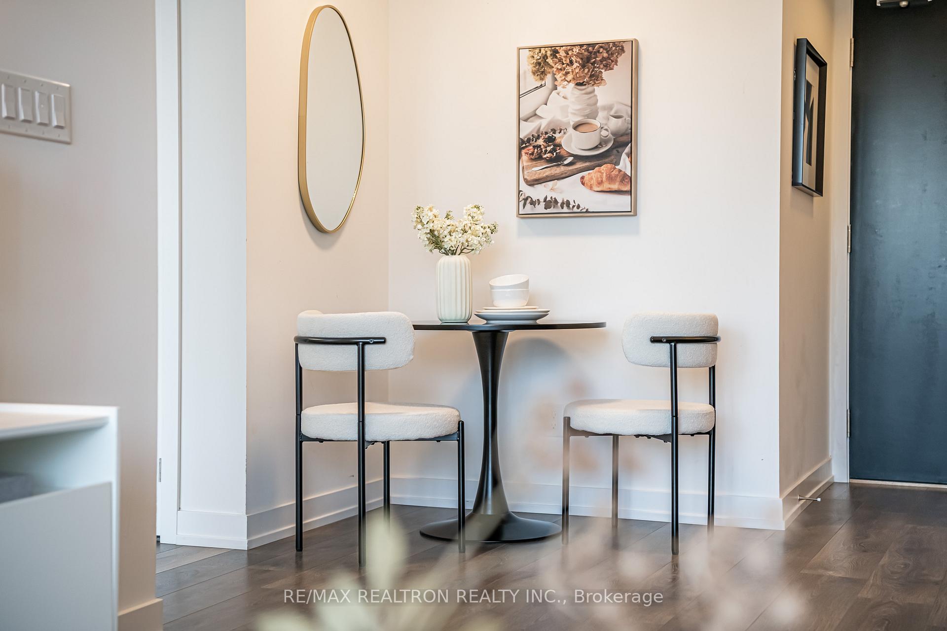 1 Bedroom Condo at 159 Wellesley,  Toronto For sale