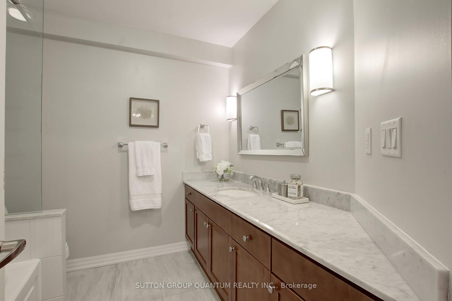 2 Bedrooms Condo at 245 Dalesford, Toronto For sale