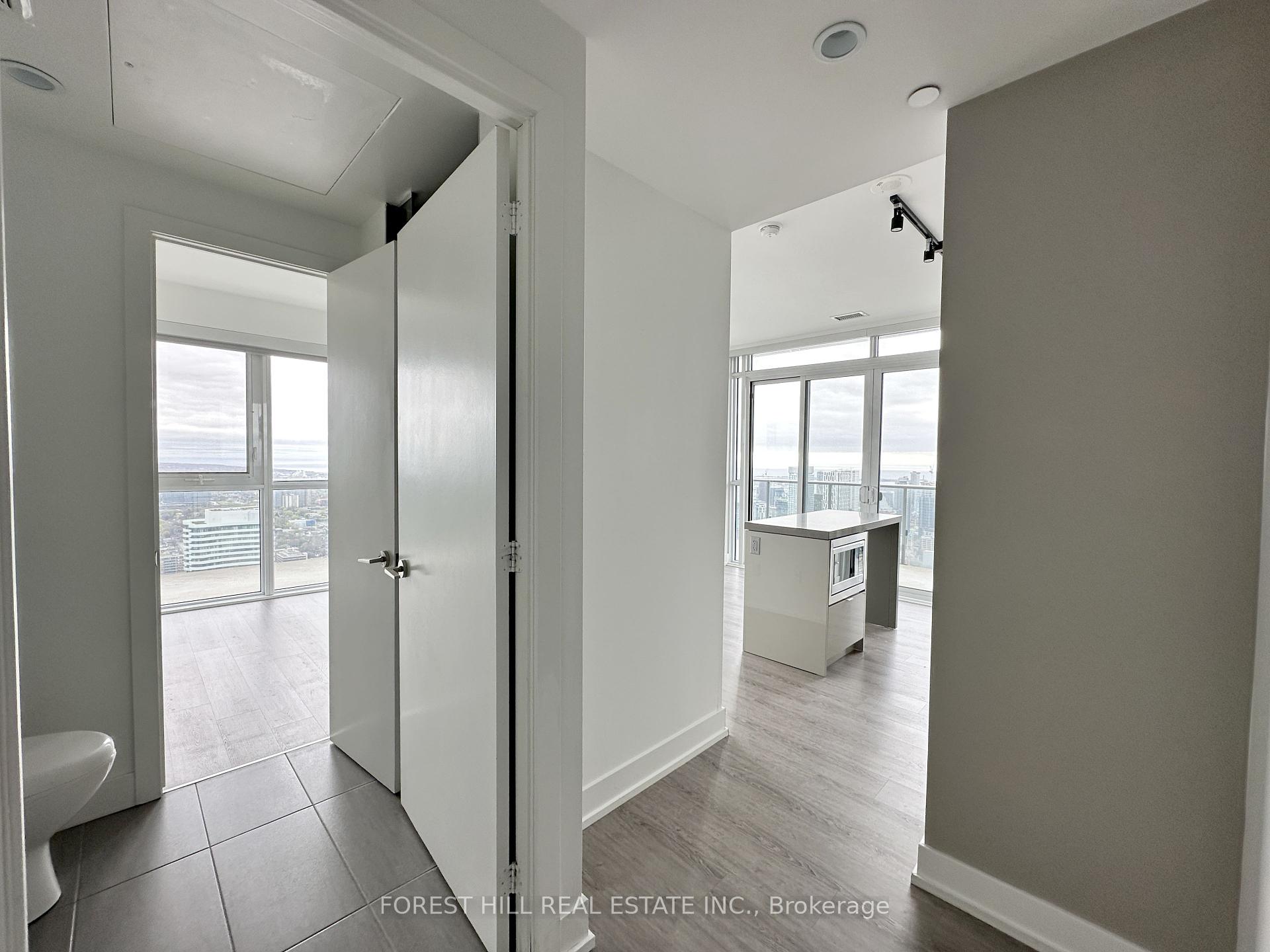 1 Bedroom Condo at 7 Grenville, Toronto For sale