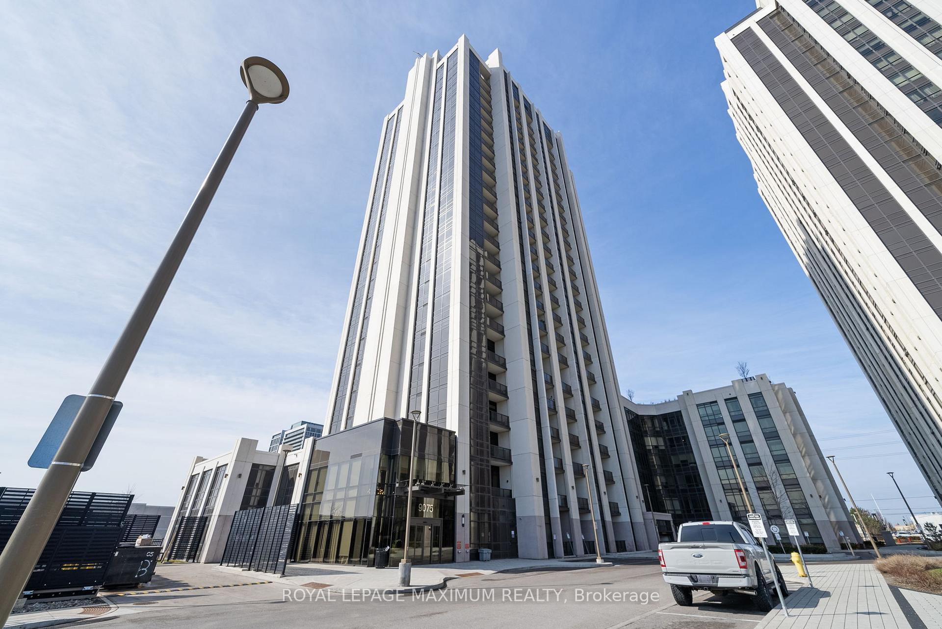3 Bedrooms Condo at 9075 Jane, Vaughan For sale