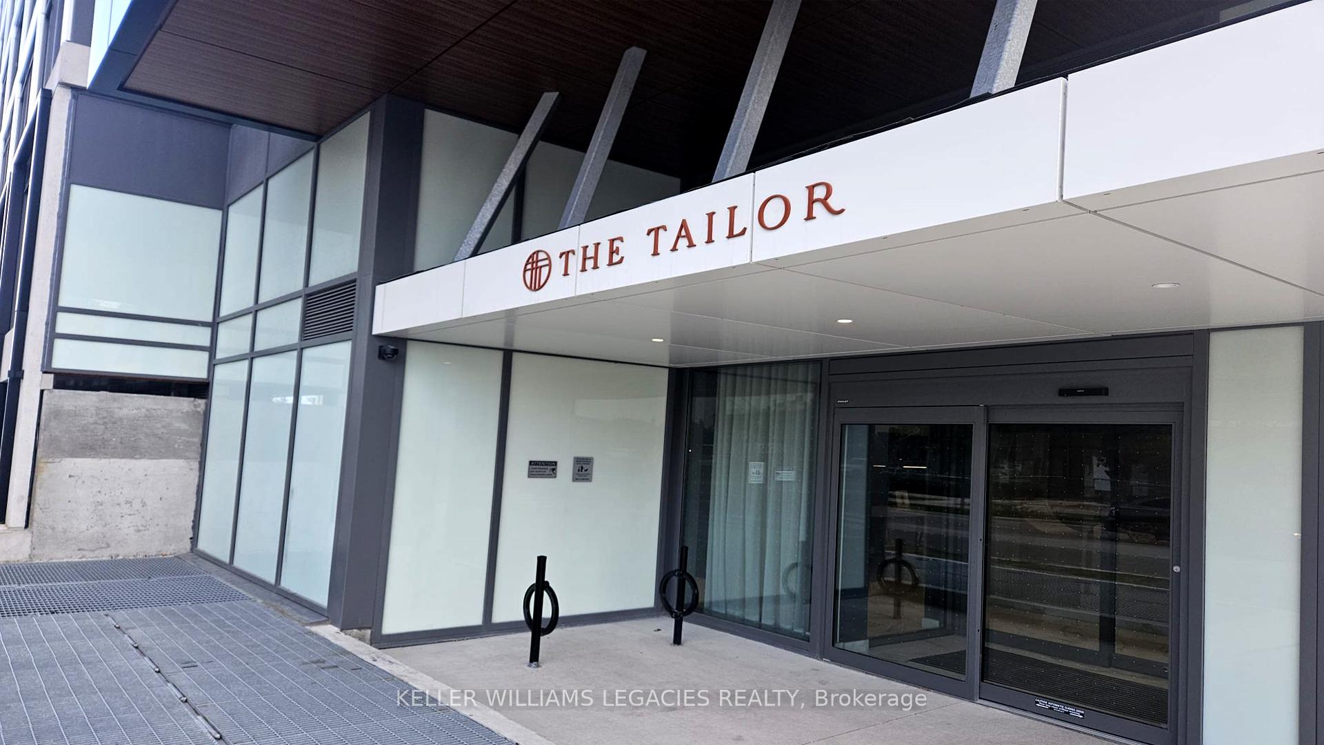 3 Bedrooms Condo at 1195 The Queens, Toronto For sale