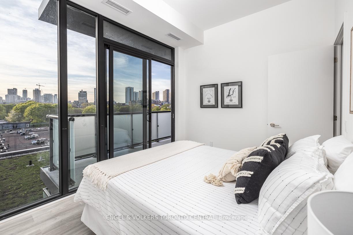 2 Bedrooms Condo at 28 Eastern, Toronto For sale