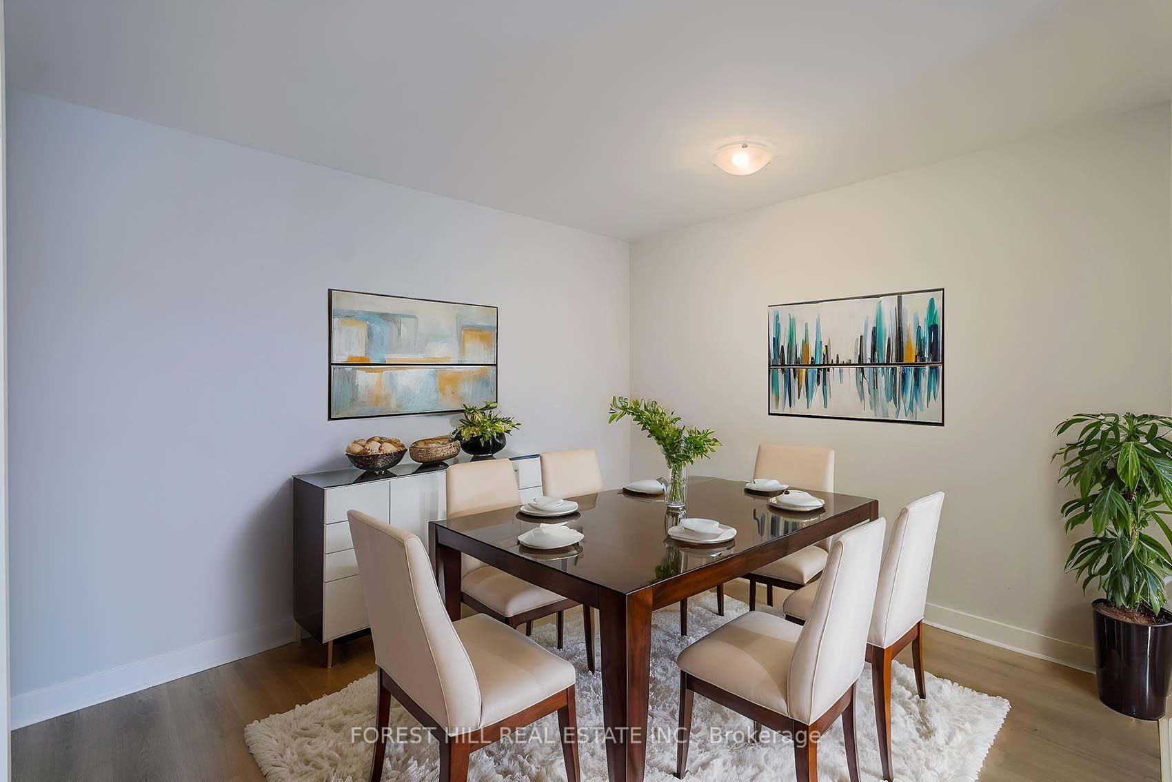 58 Orchard View Boulevard, #401