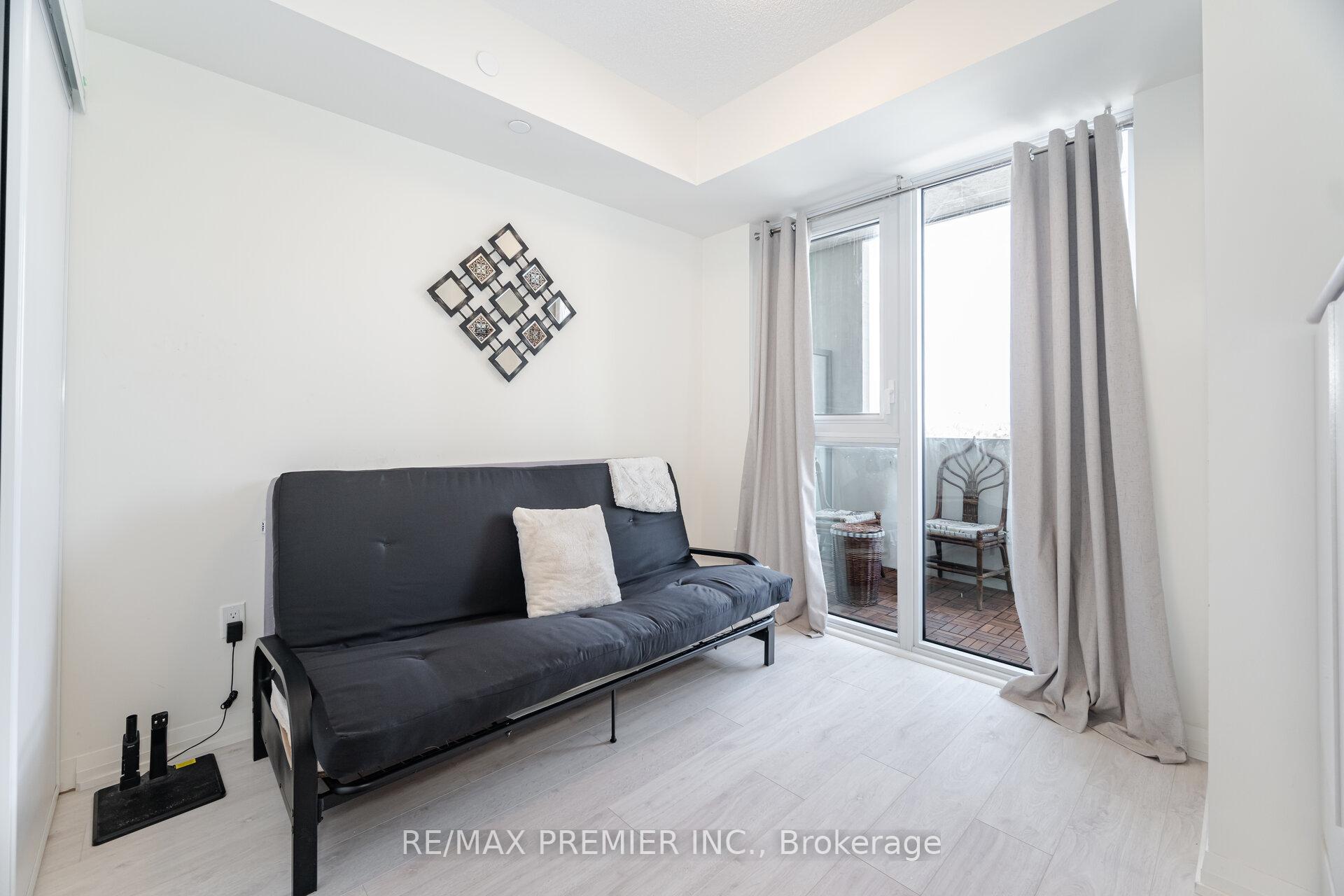 2 Bedrooms Condo at 9000 Jane,  Vaughan For sale