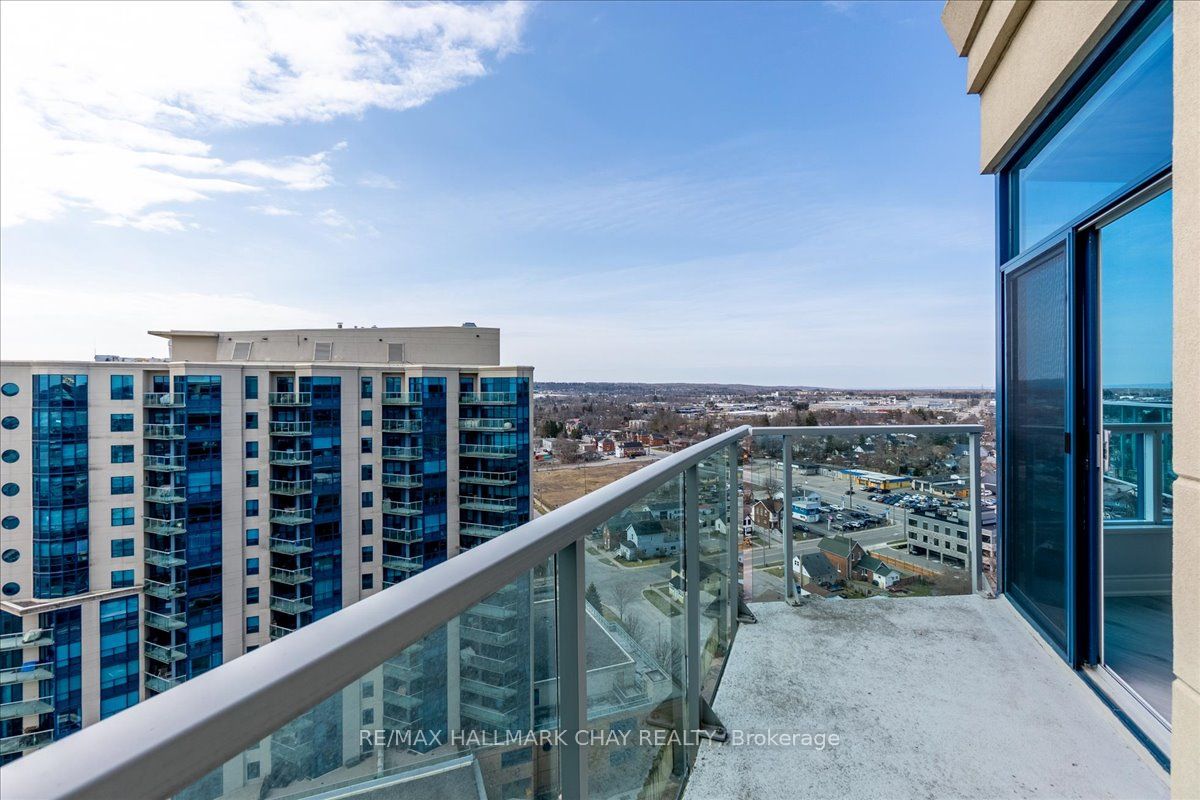 33 Ellen Street, #PH-09