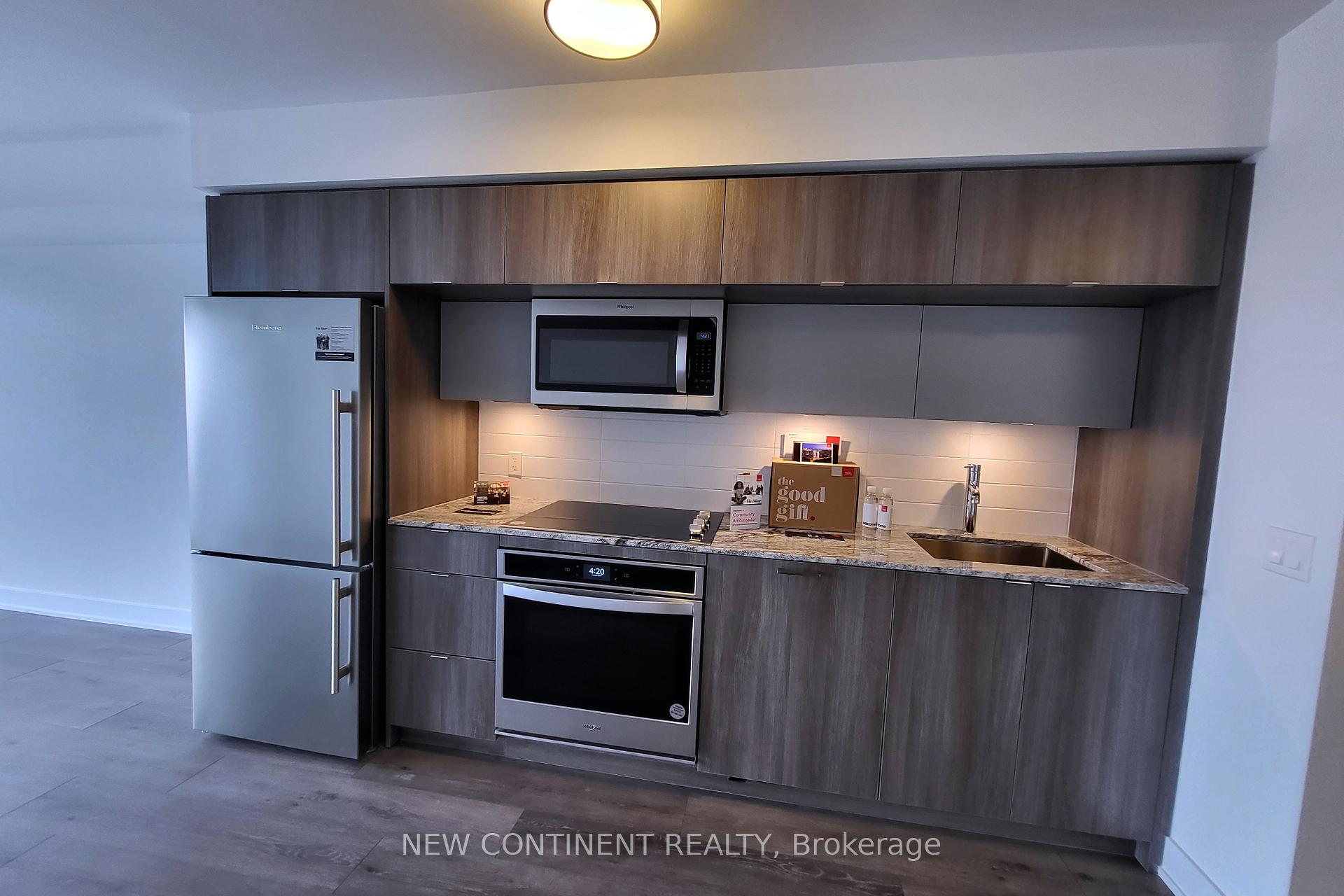 2 Bedrooms Condo at 585 Bloor, Toronto For sale