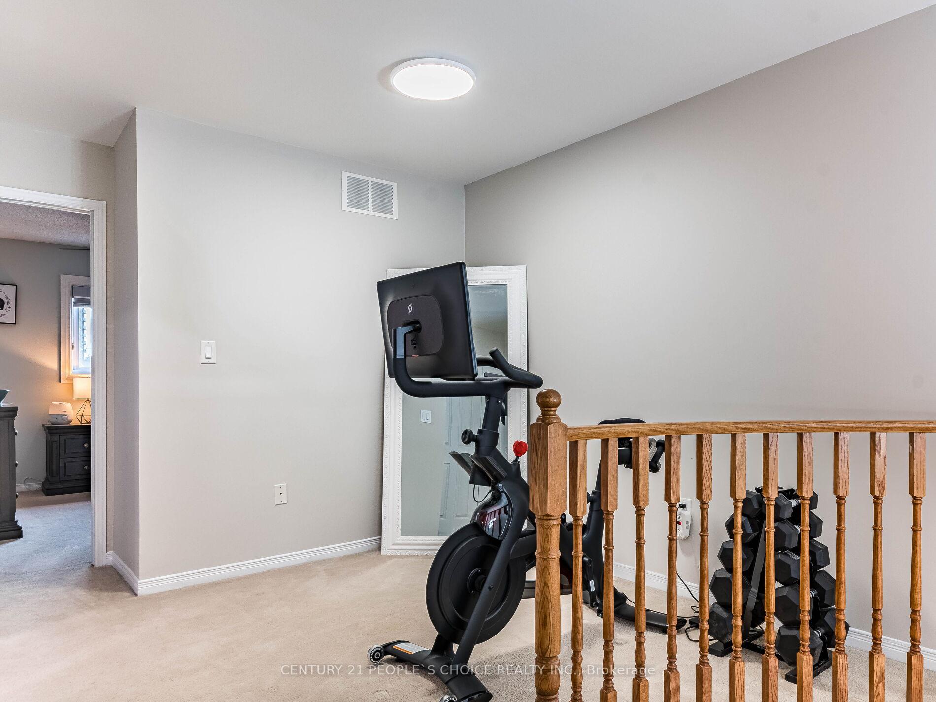 3 Bedrooms Condo at 485 Green,  Hamilton For sale