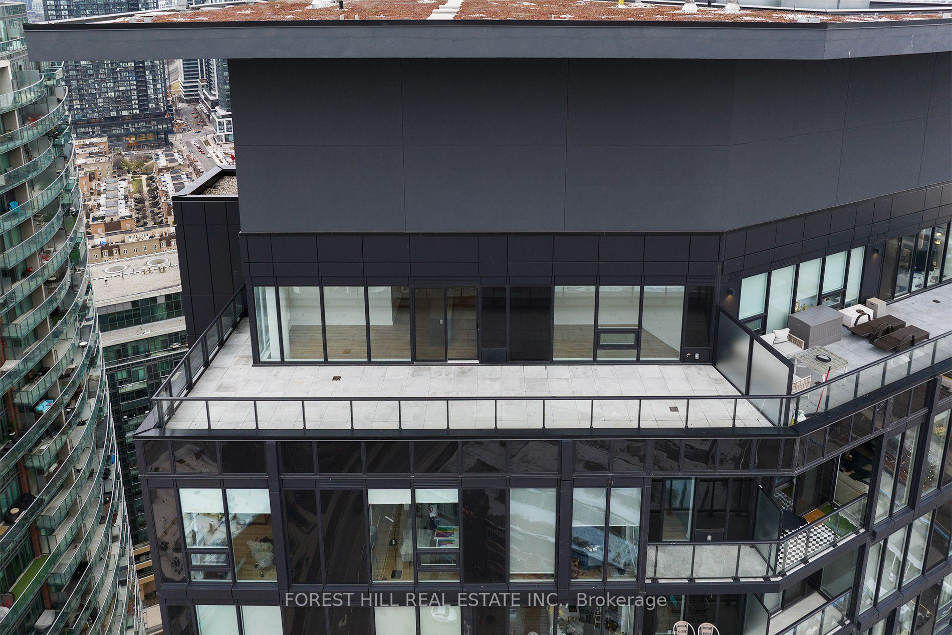 3 Bedrooms Condo at 135 East Liberty, Toronto For sale