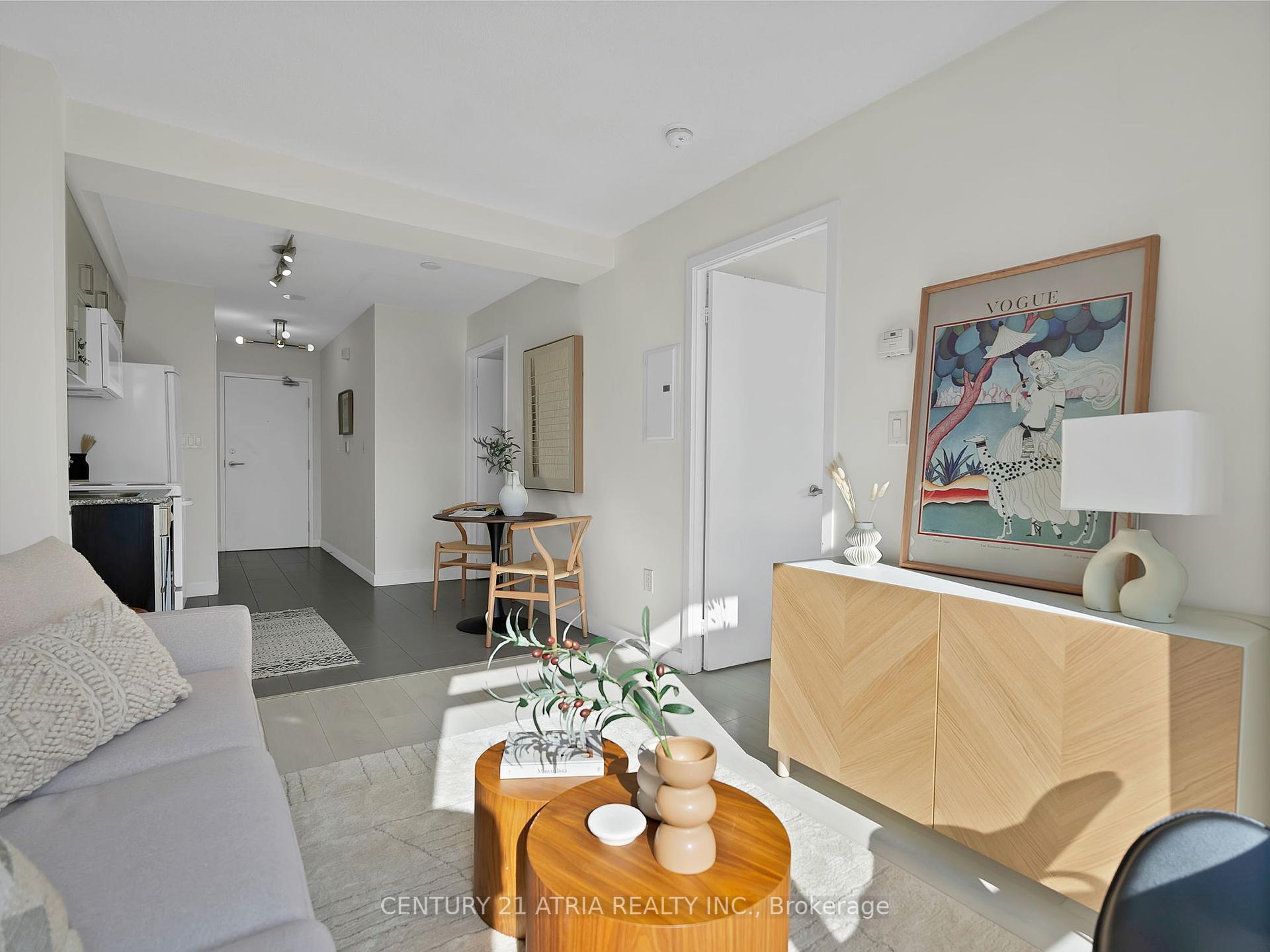 1 Bedroom Condo at 15 Fort York, Toronto For sale