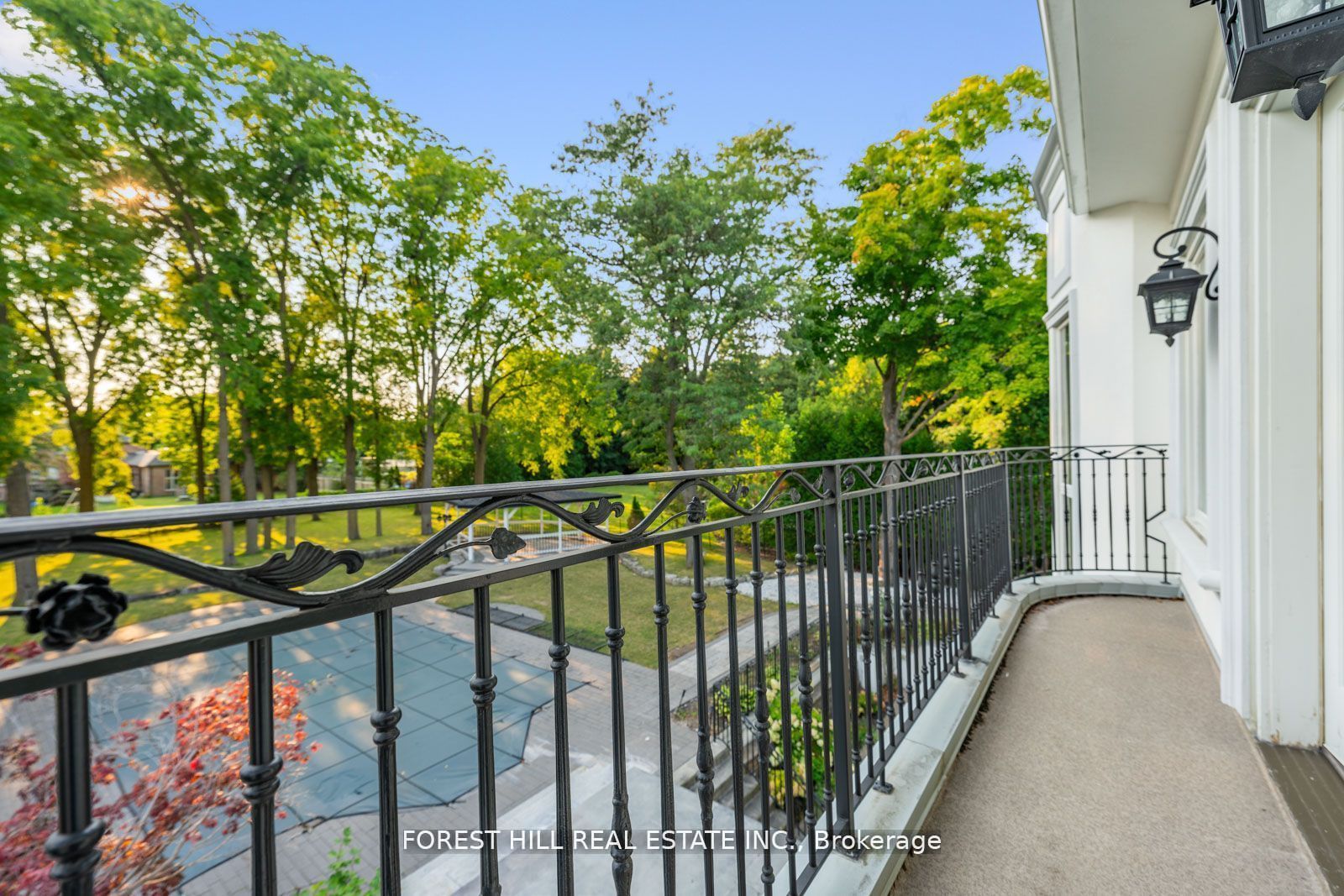 12 Thornbank Road