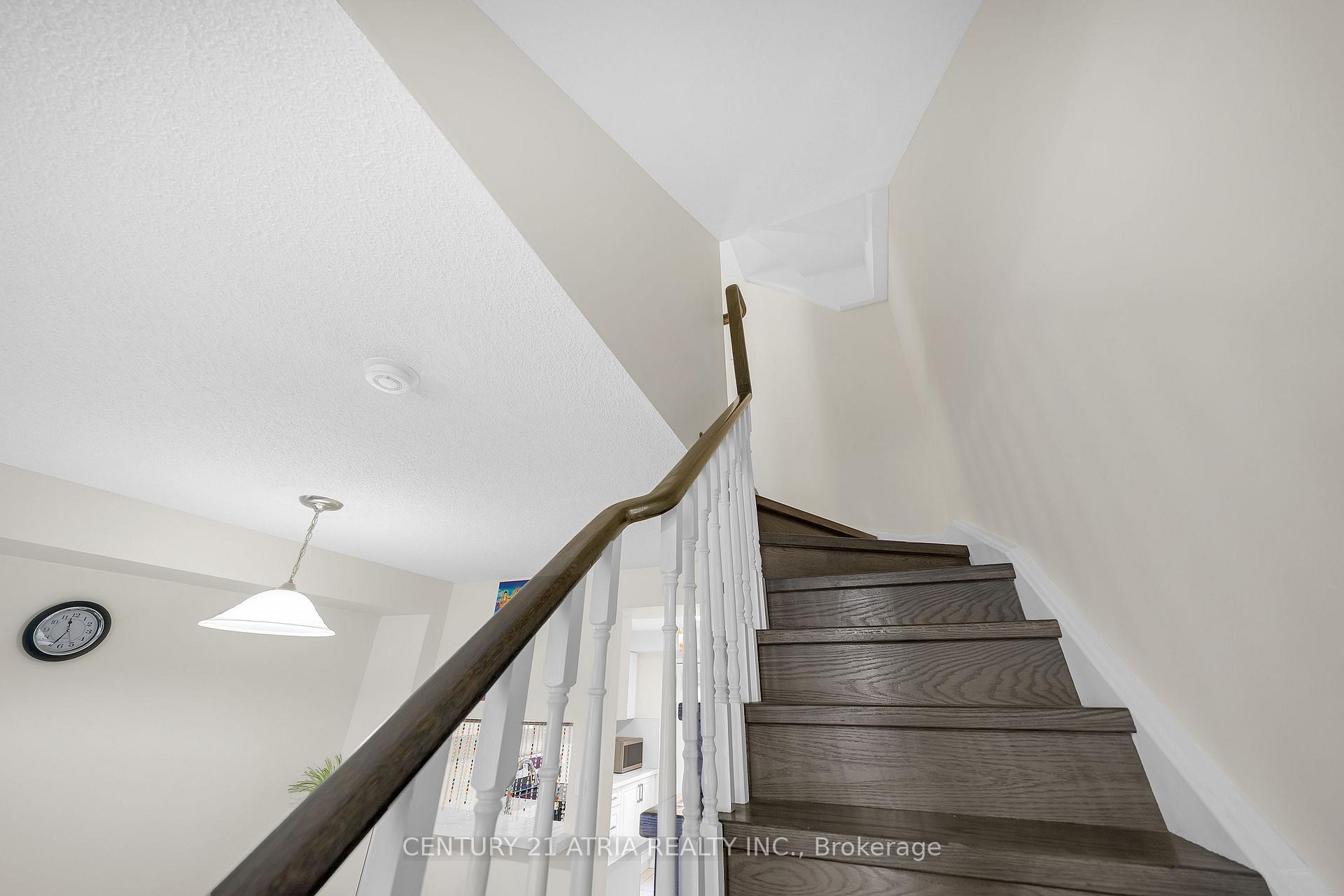 3 Bedrooms Condo at 9526 Sheppard,  Toronto For sale