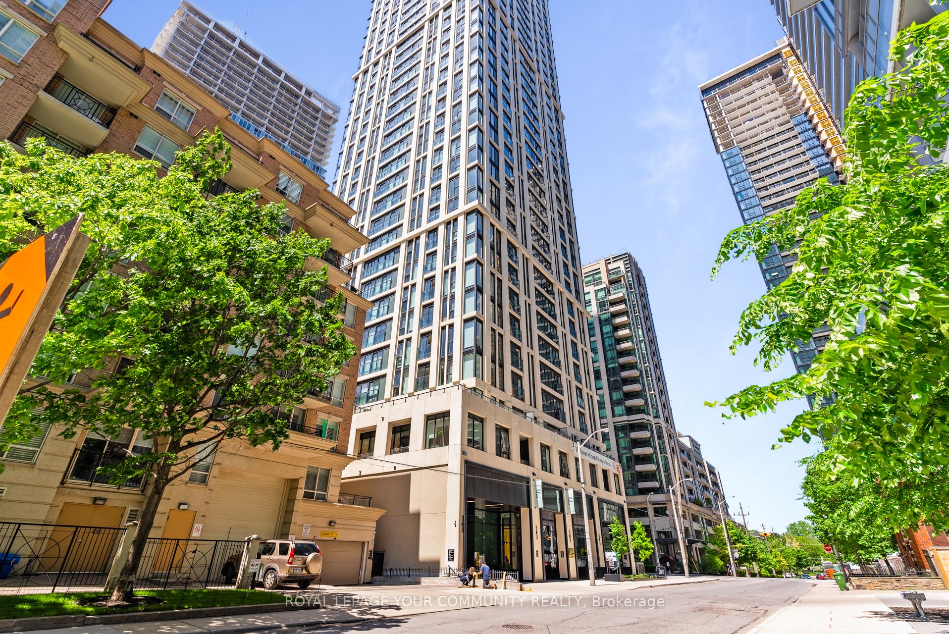 200 Redpath Avenue, #3306