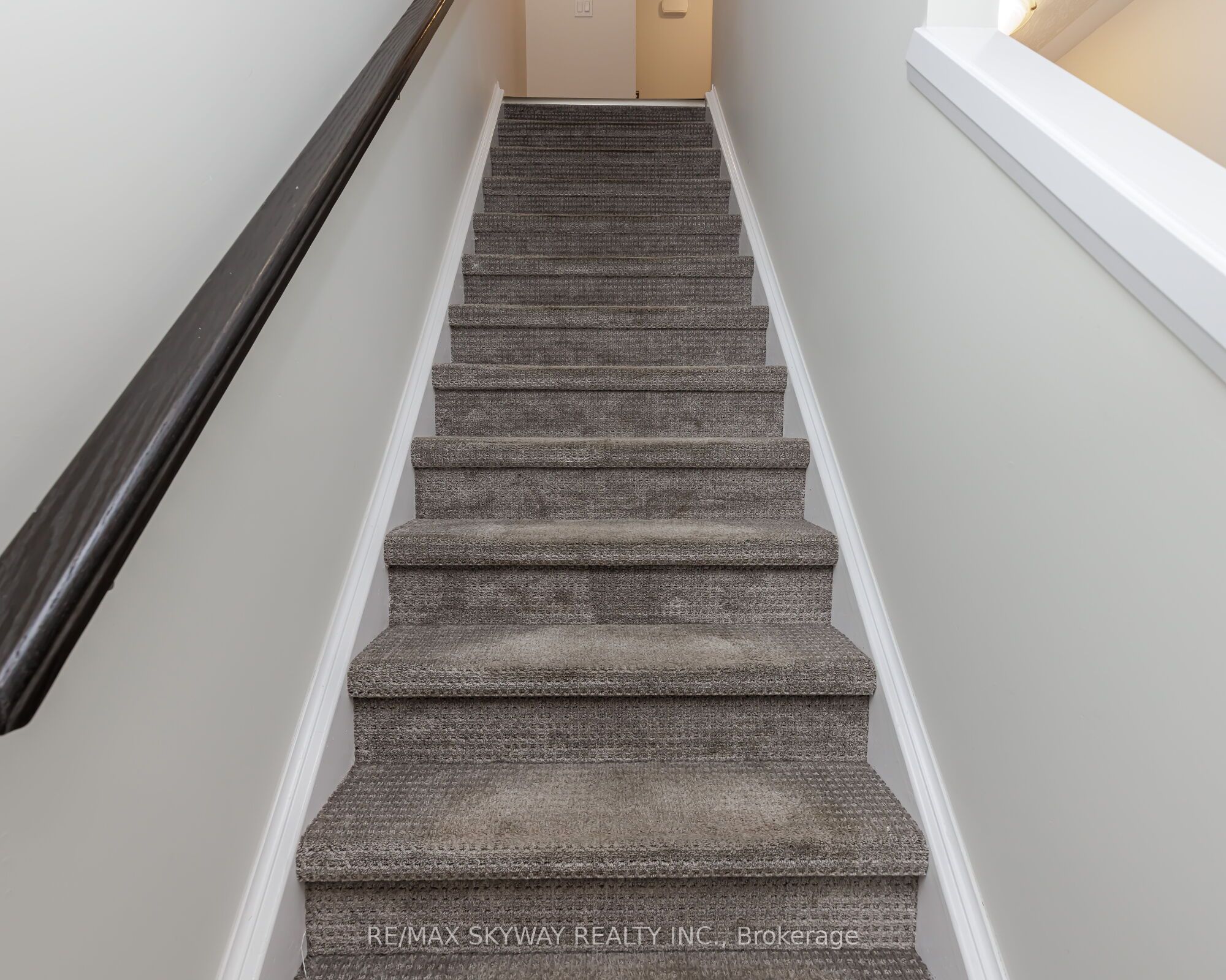 311 Woolwich Street, #5