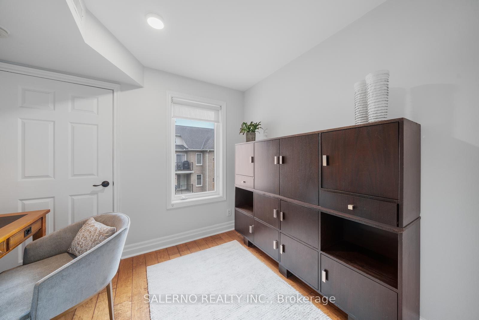 3 Bedrooms Condo at 128 Aerodrome, Toronto For sale