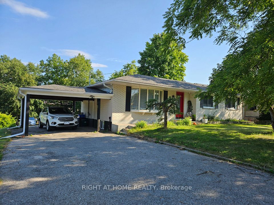 63 Cundles Road, Barrie, ON L4M 2Z6
