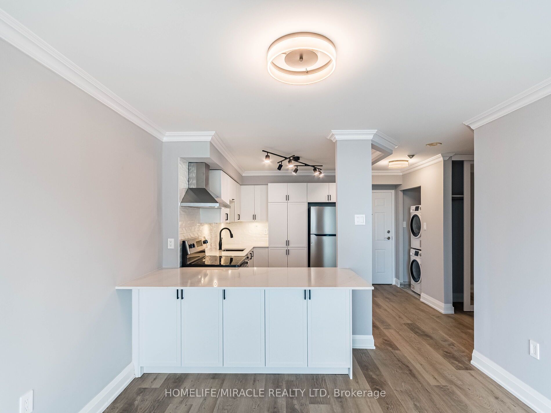 1270 Maple Crossing Boulevard, #604