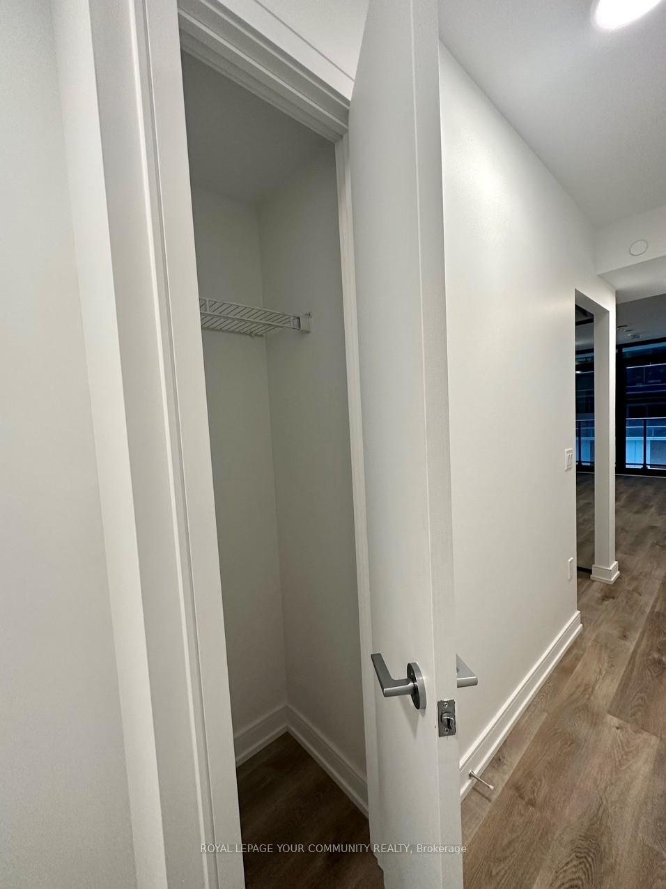 1 Bedroom Condo at 1 Jarvis, Hamilton For sale