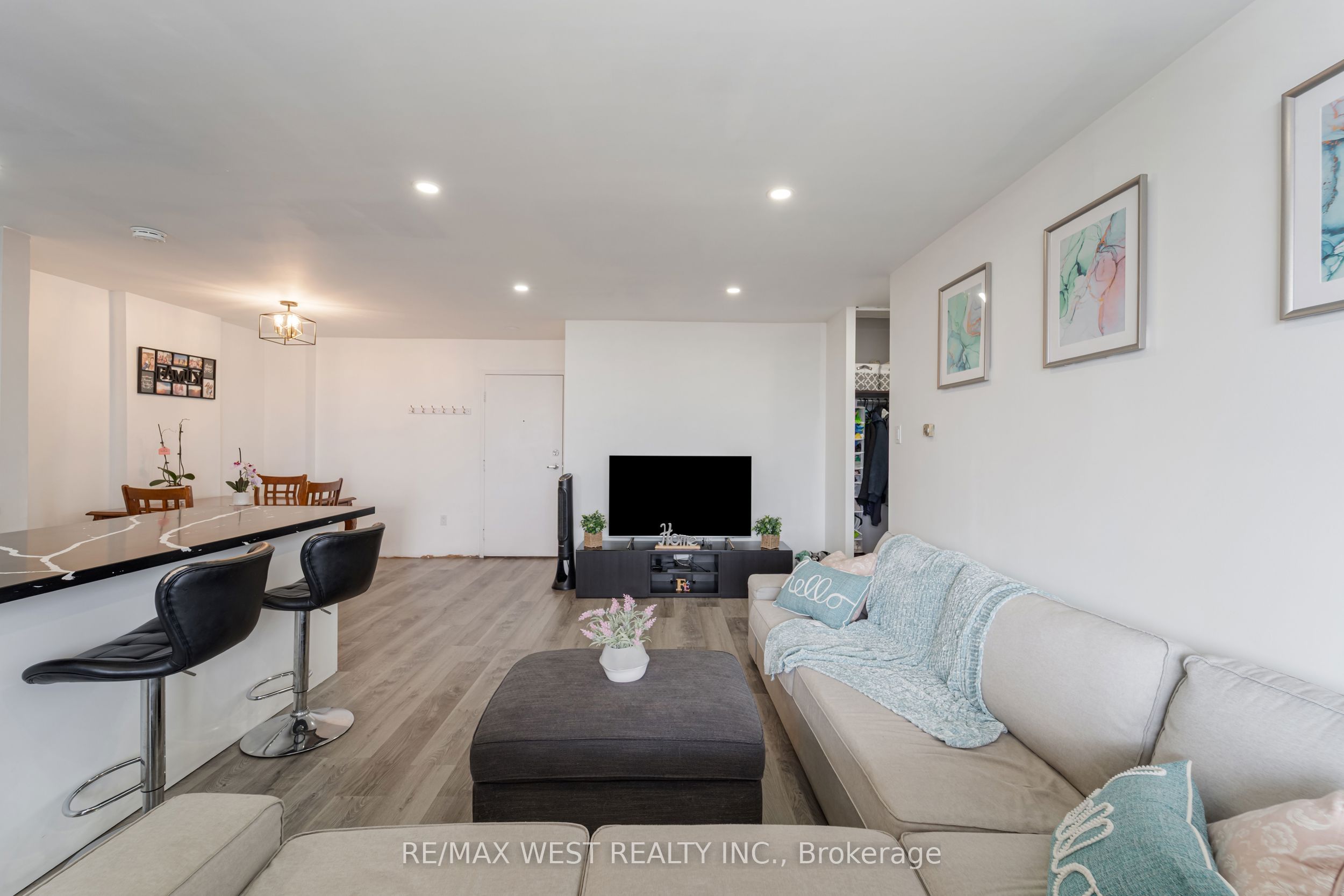 1615 Bloor Street, #1001