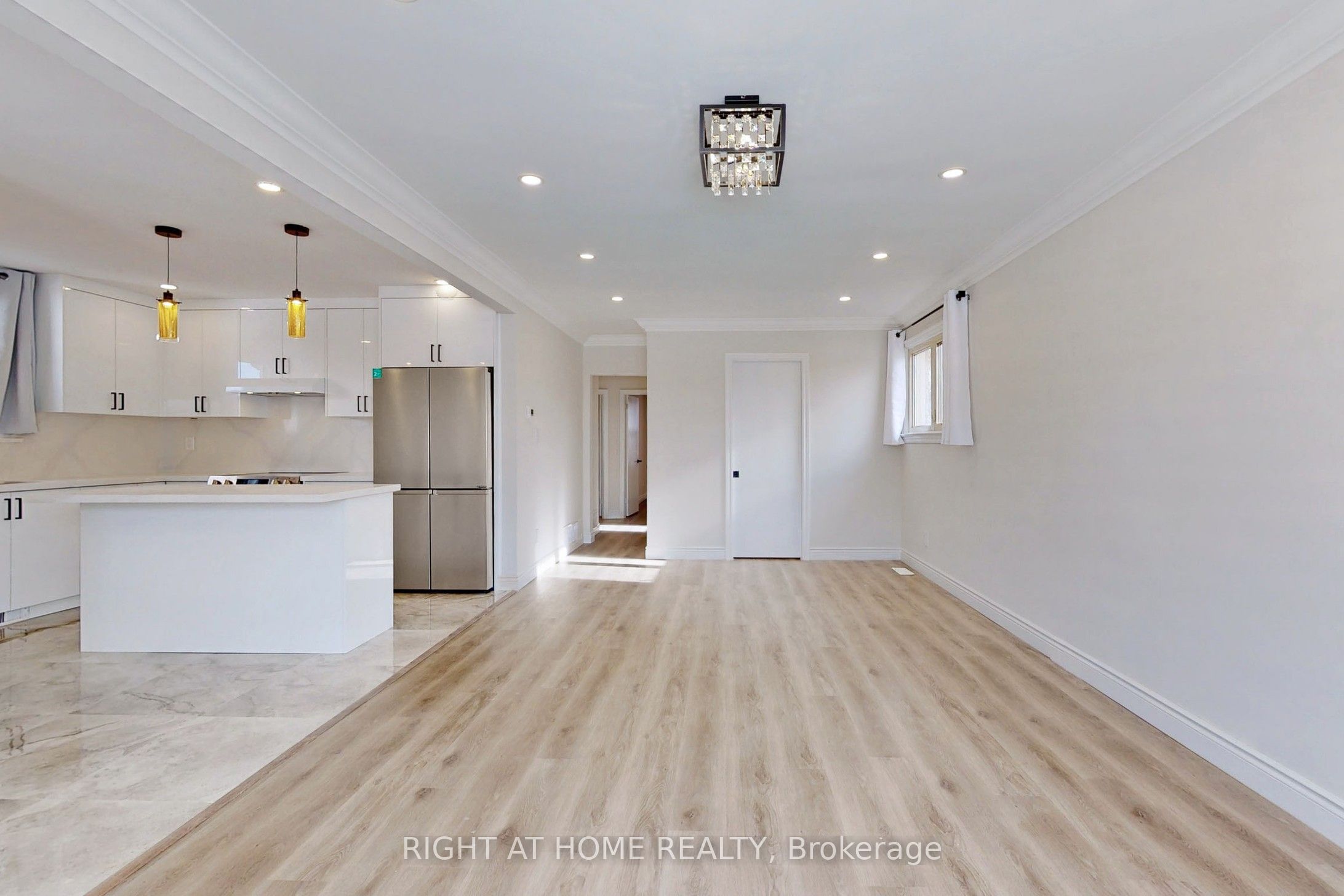 7 Rothwell Road, #Main