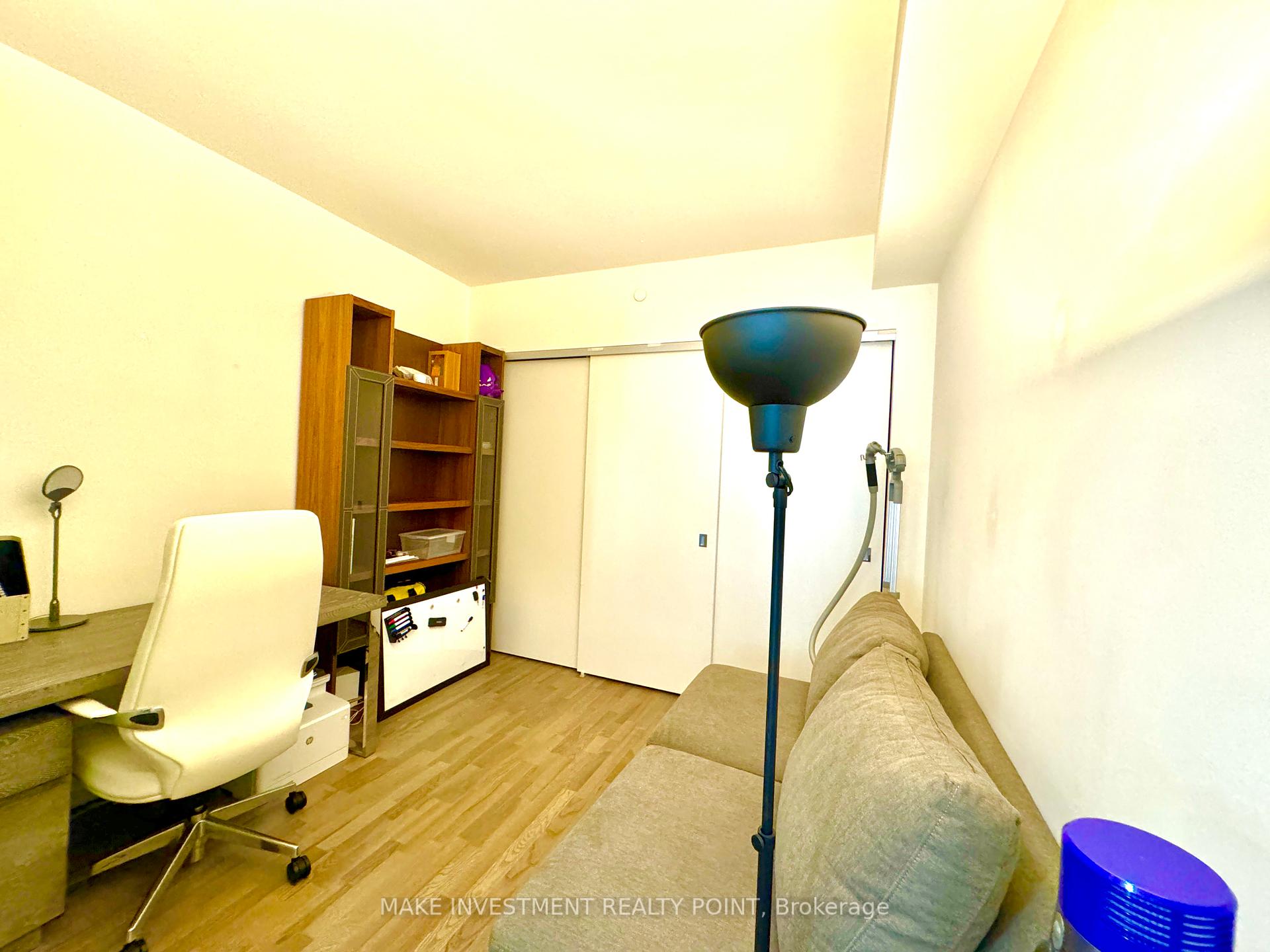 3 Bedrooms Condo at 1 Bloor,  Toronto For sale