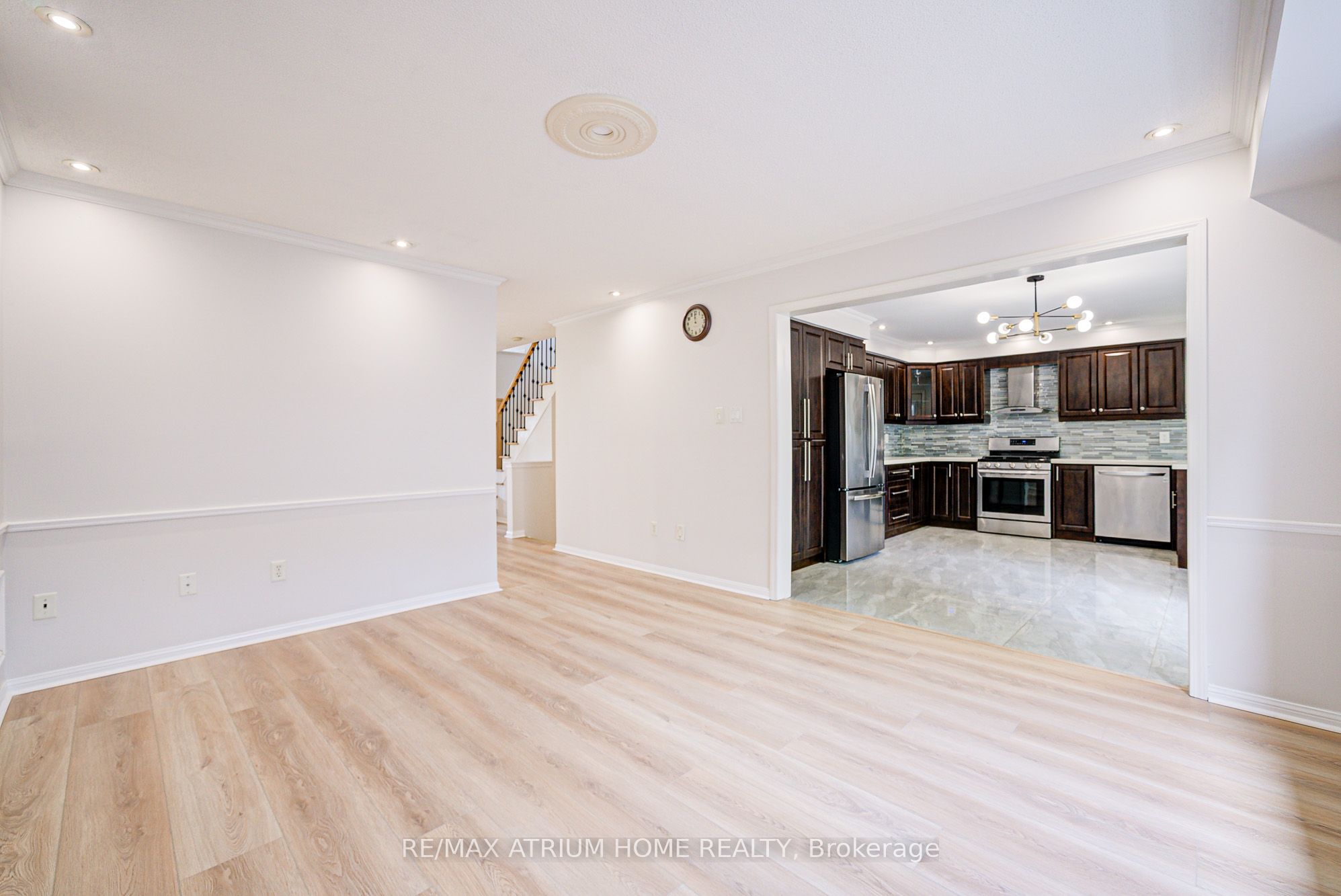 2293 Oakhaven Drive