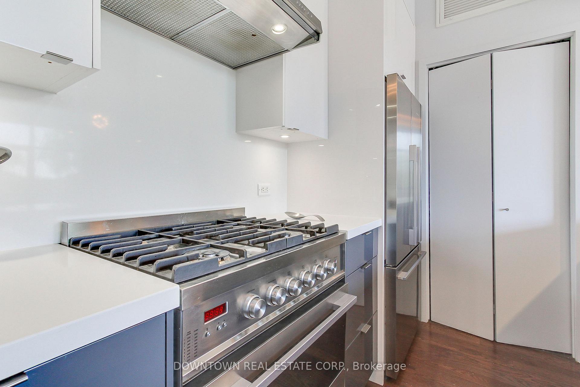 2 Bedrooms Condo at 53 Colgate, Toronto For sale