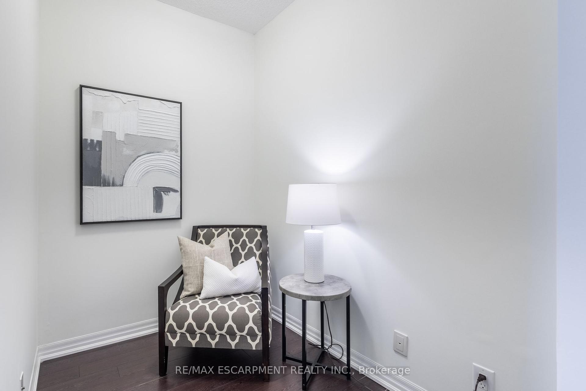 1 Bedroom Condo at 1940 IRONSTONE, Burlington For sale