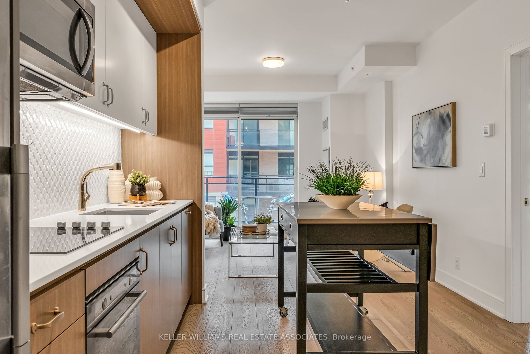 1575 Lakeshore Road W, #231