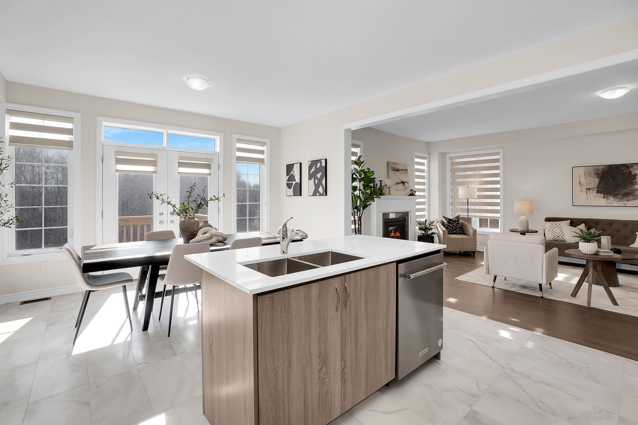 206 Ferragine Crescent