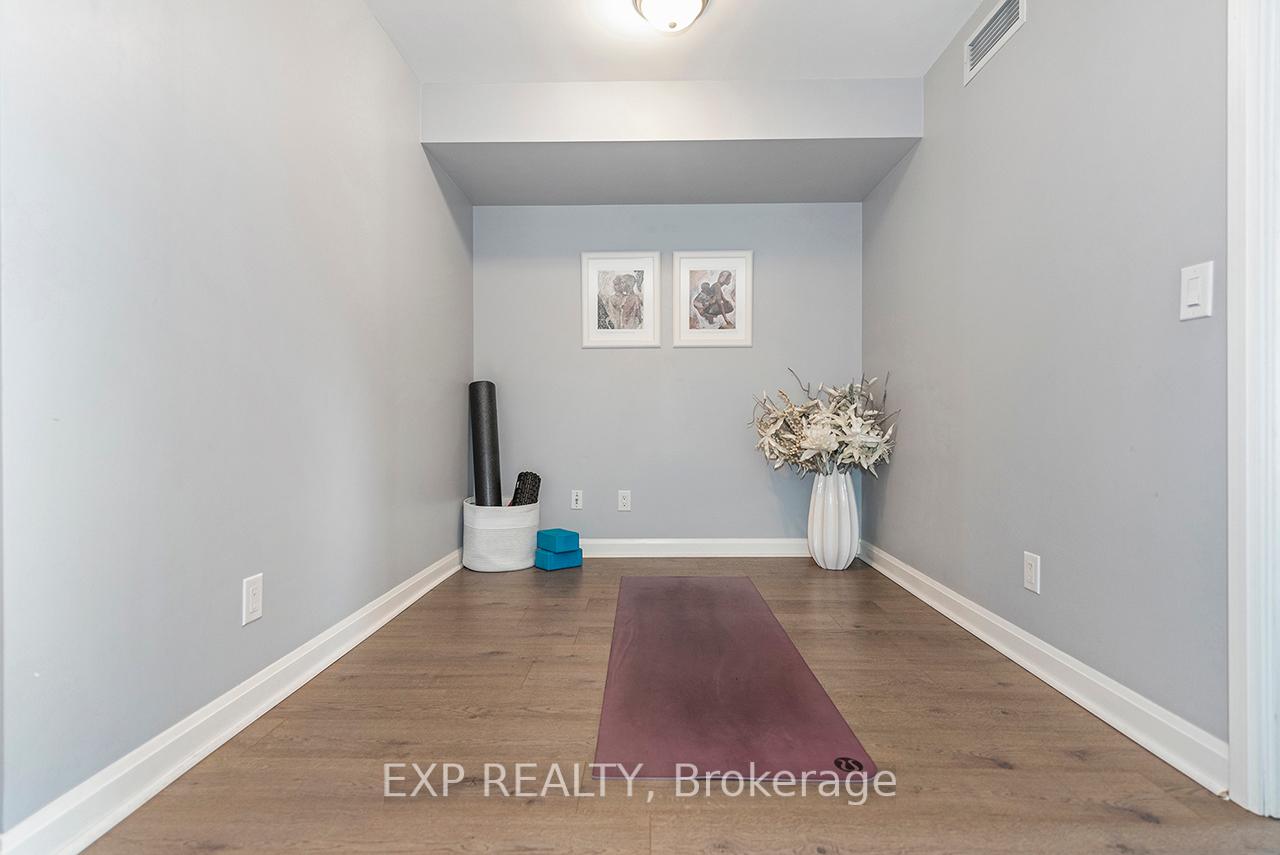2 Bedrooms Condo at 1 Michael Power, Toronto For sale