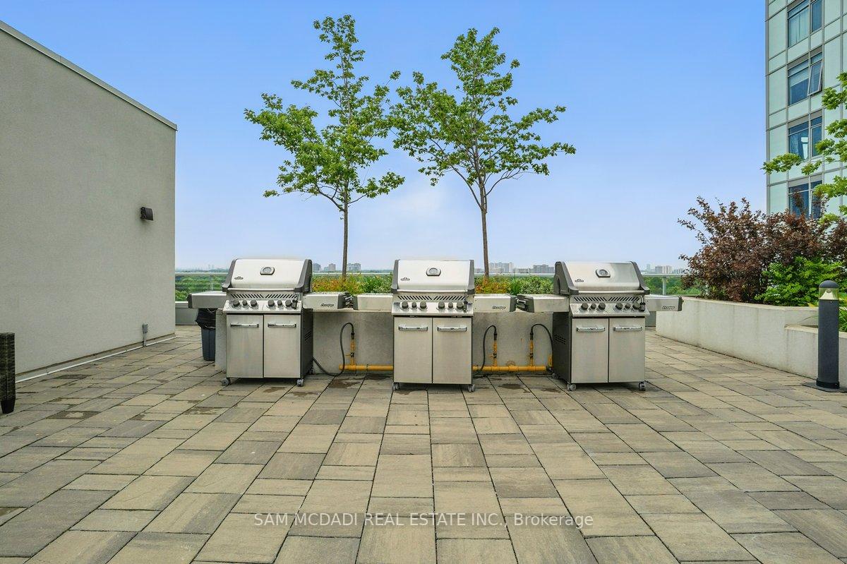 2 Bedrooms Condo at 3220 Sheppard, Toronto For sale