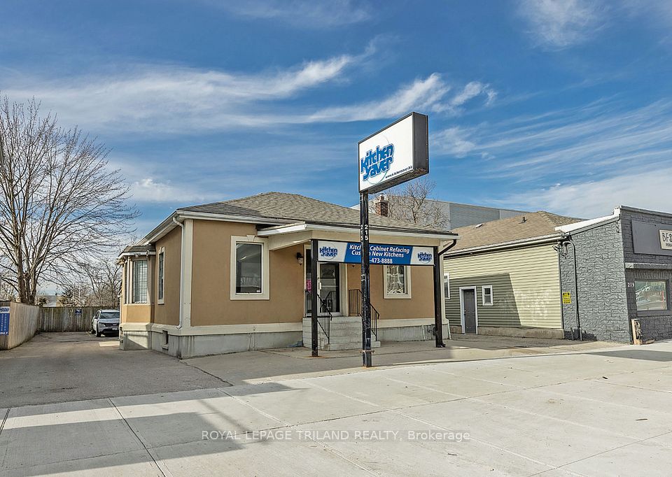 215 WELLINGTON