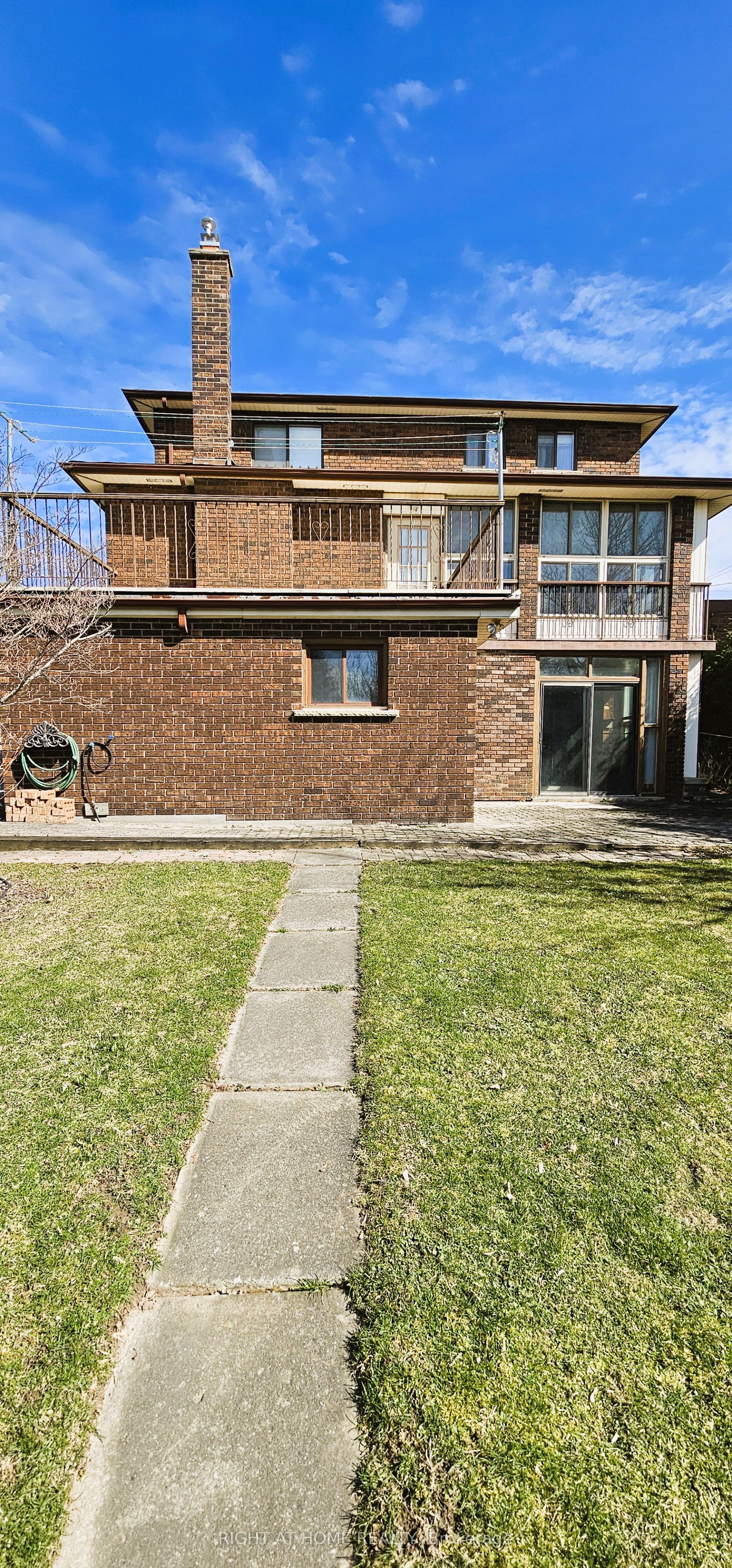 2960 Weston Road