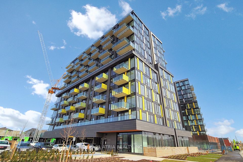 1415 Dundas