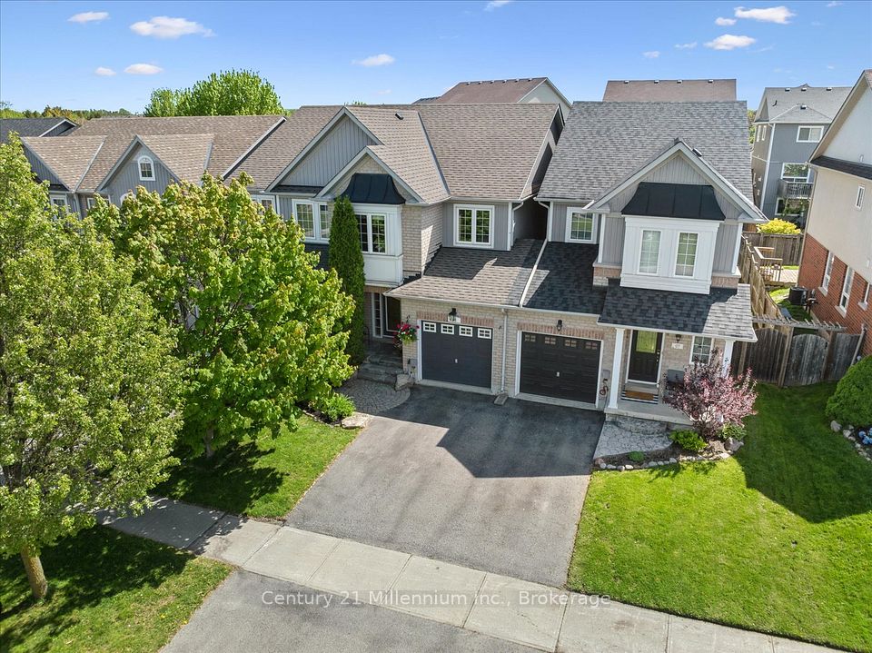 25 Hammill Heights, East Gwillimbury, ON L0G 1M0