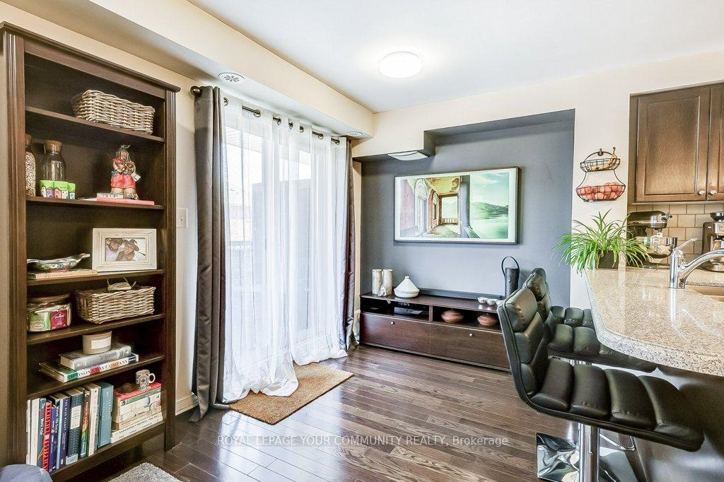 4 Bedrooms Condo at 651 Warden, Toronto For sale