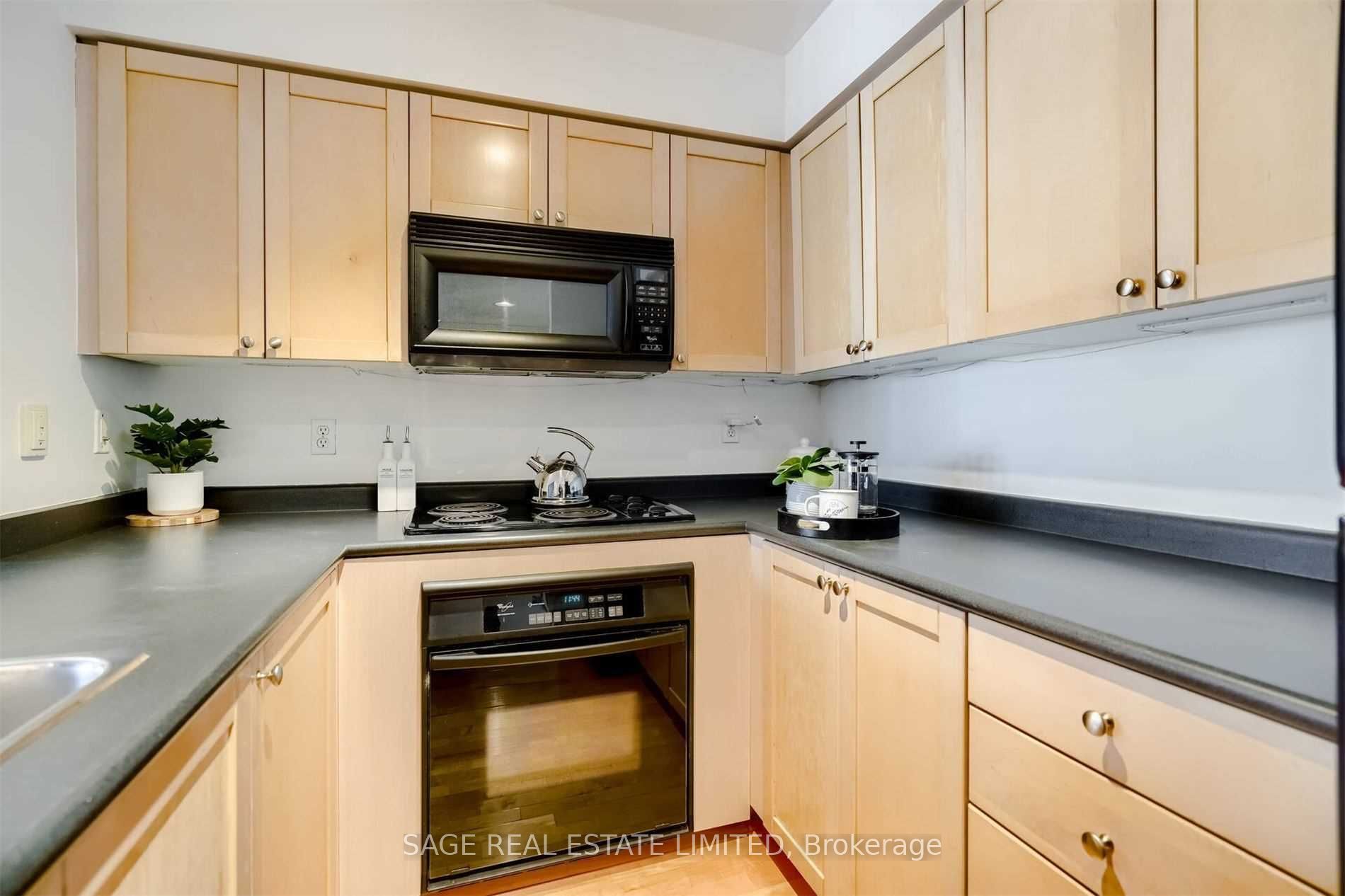 311 Richmond Street E, #605