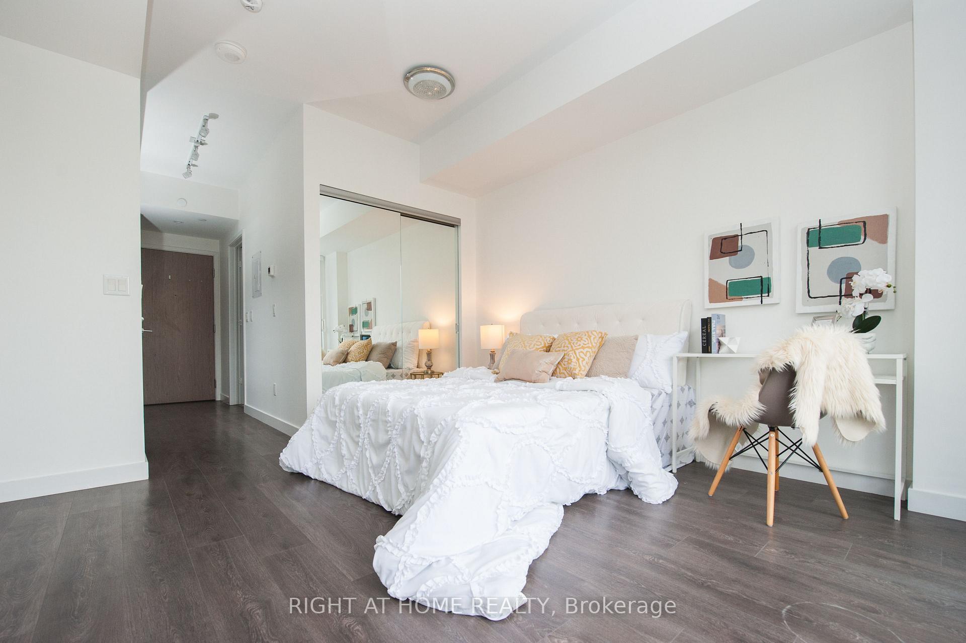 Condo at 215 Queen, Toronto For sale