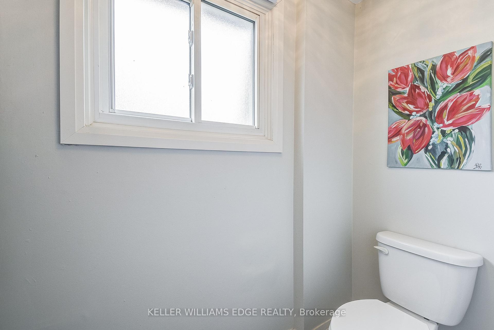 3 Bedrooms Condo at 1350 Limeridge, Hamilton For sale