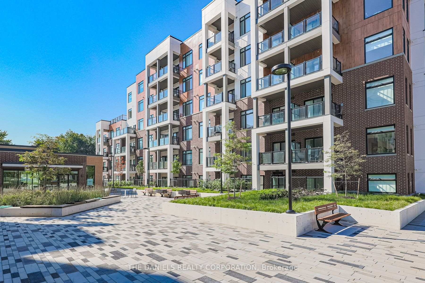 1 Bedroom Condo at 135 Canon Jackson, Toronto For sale