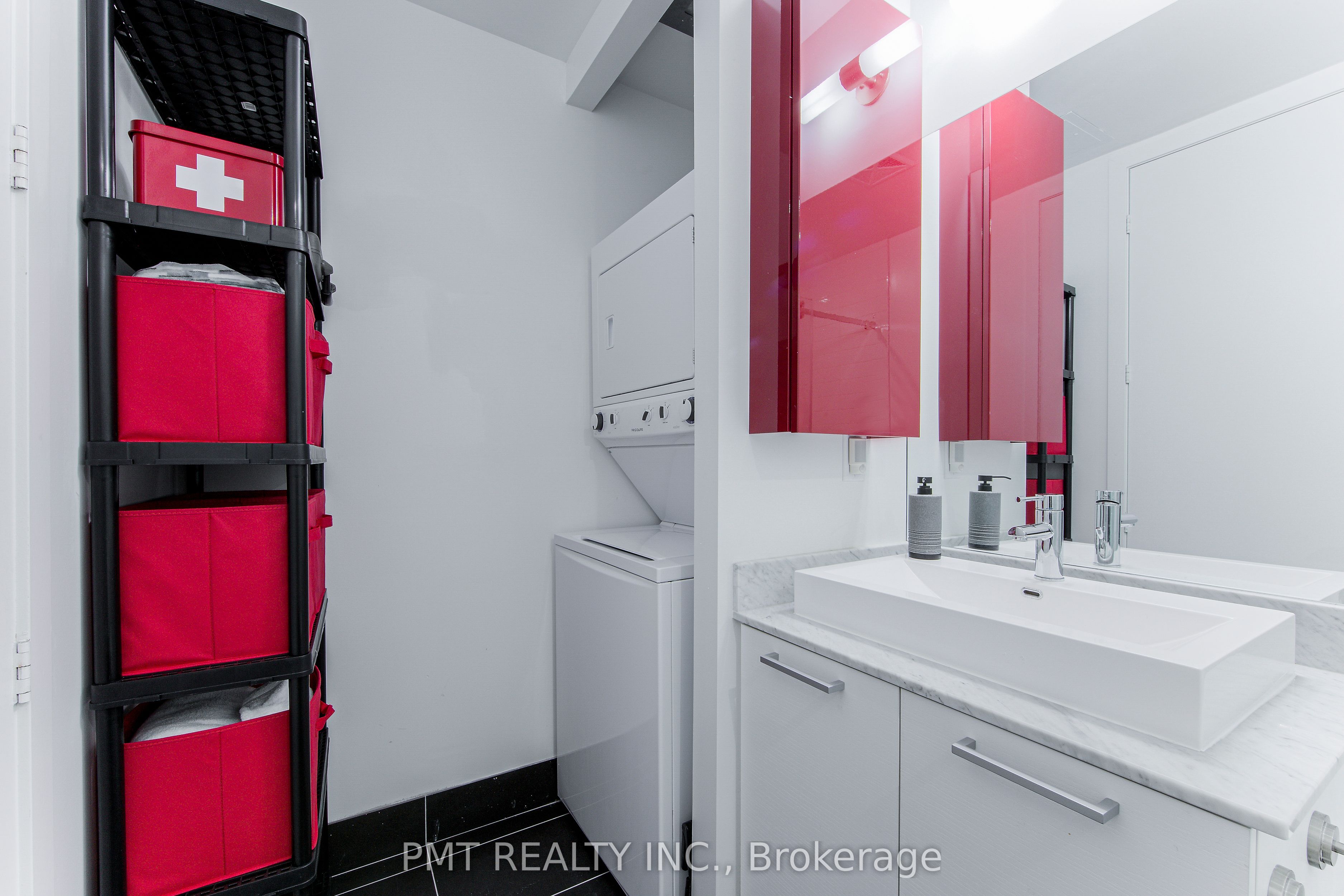 399 Adelaide Street W, #105
