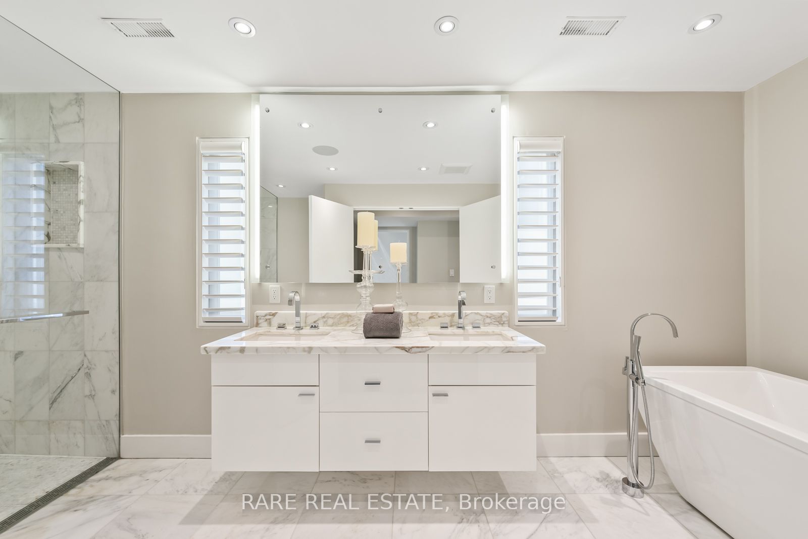 370 Keewatin Avenue, Toronto, ON M4P 2A5