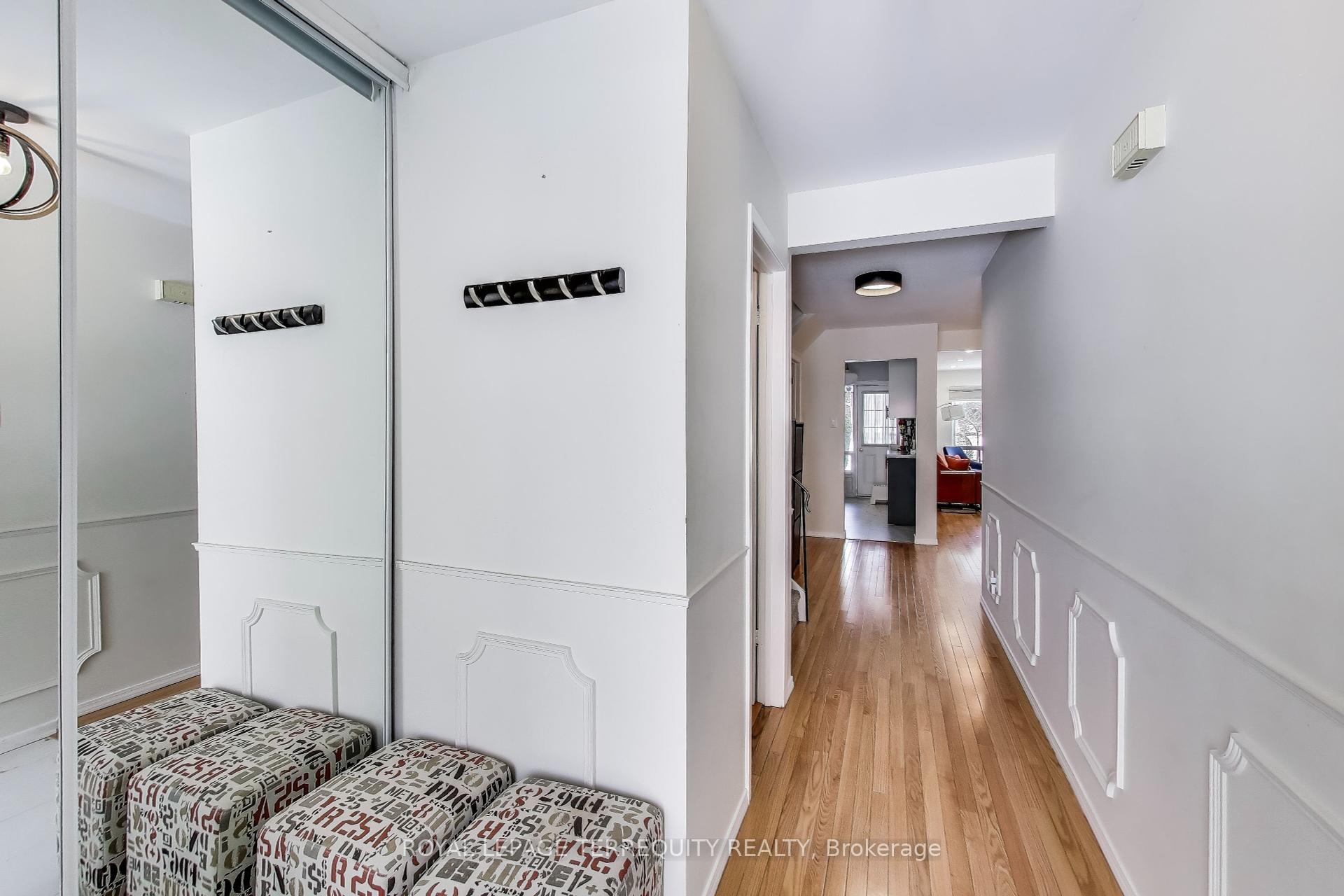 3 Bedrooms Condo at 2020 South Millway, Mississauga For sale
